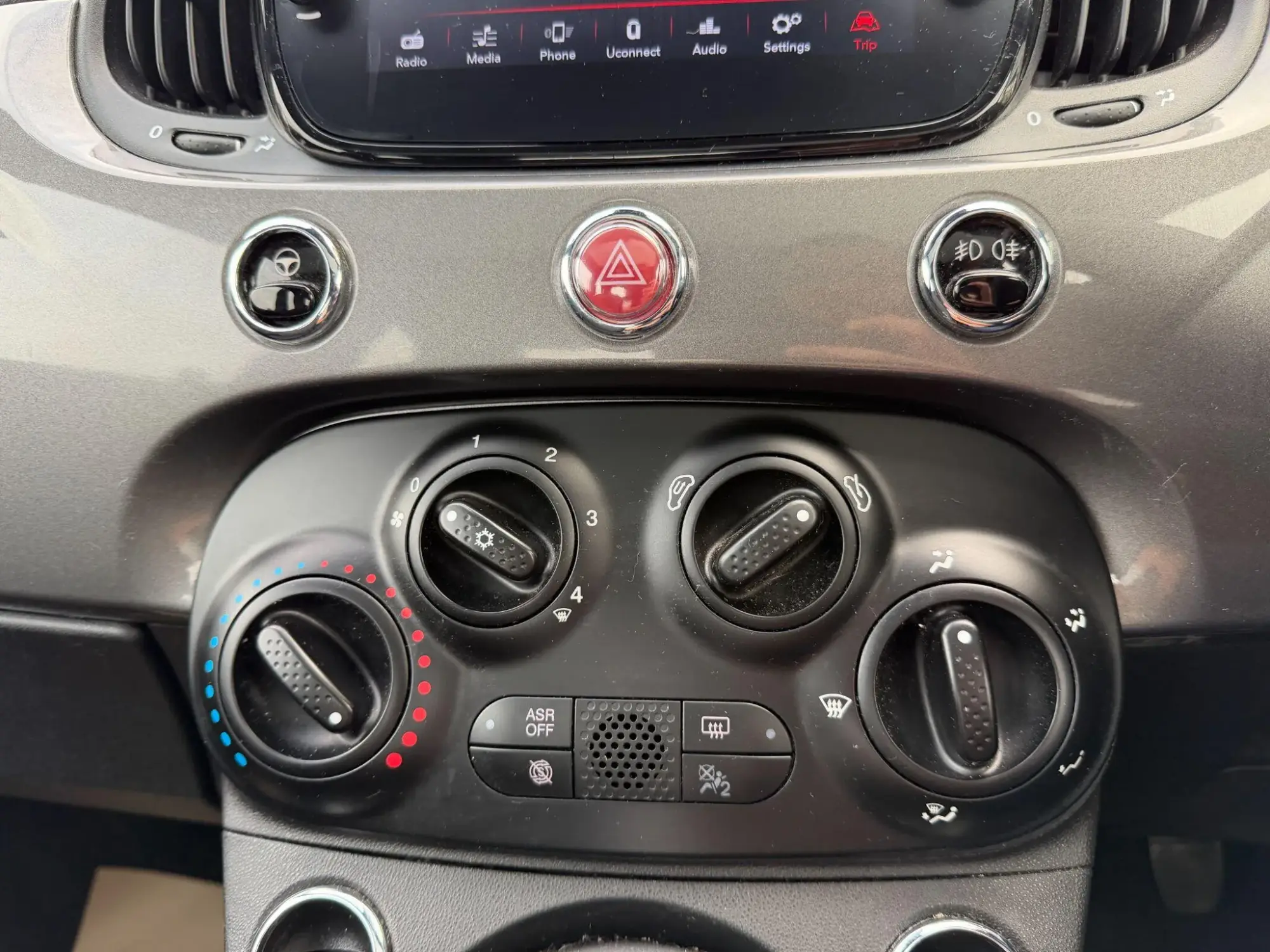 Fiat 500 Hybrid Image 9