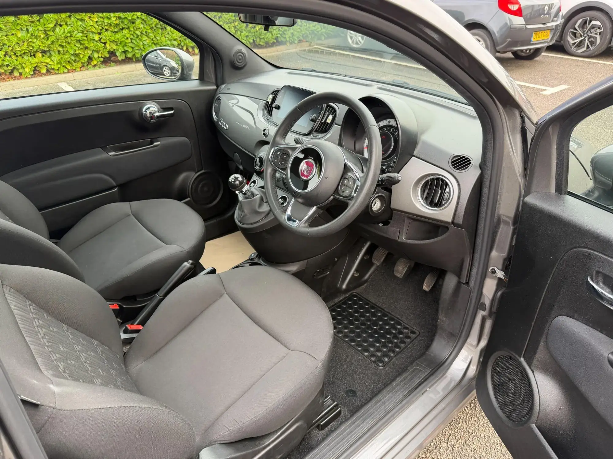 Fiat 500 Hybrid Image 10