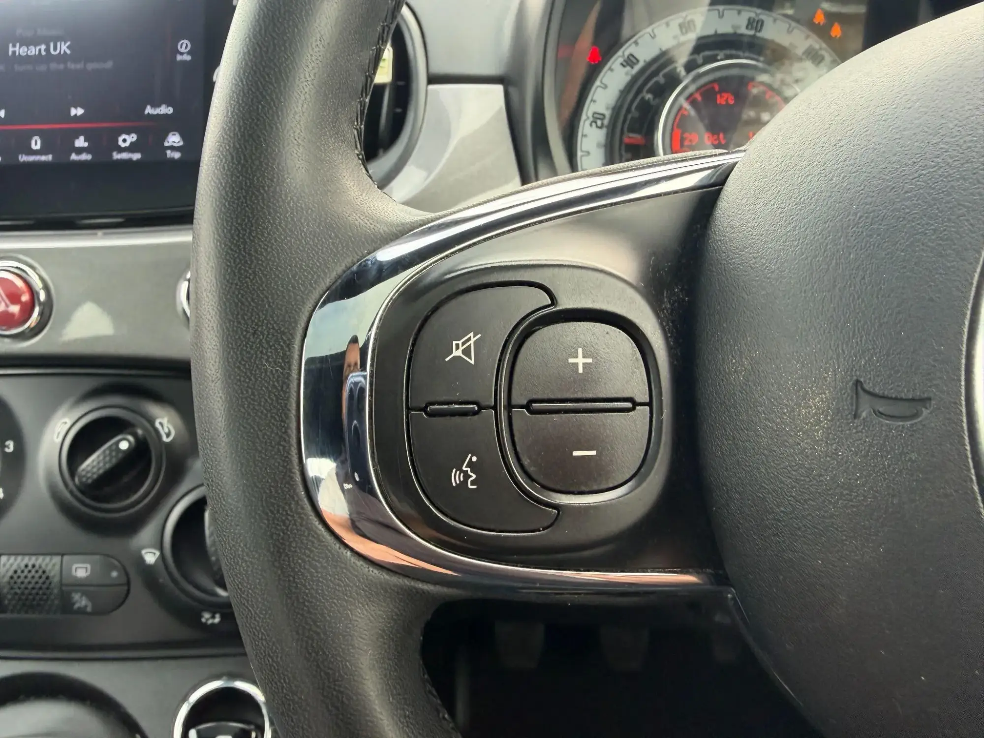Fiat 500 Hybrid Image 14