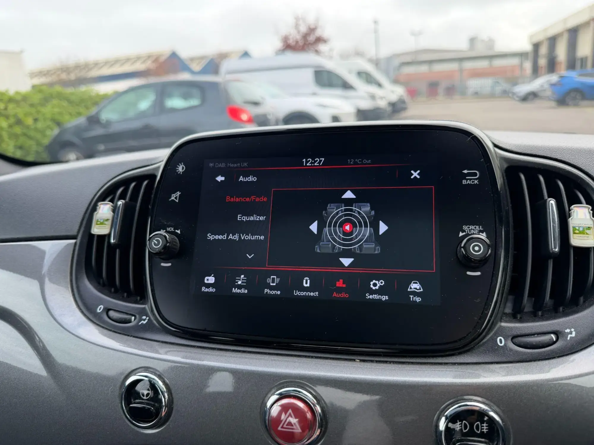 Fiat 500 Hybrid Image 20