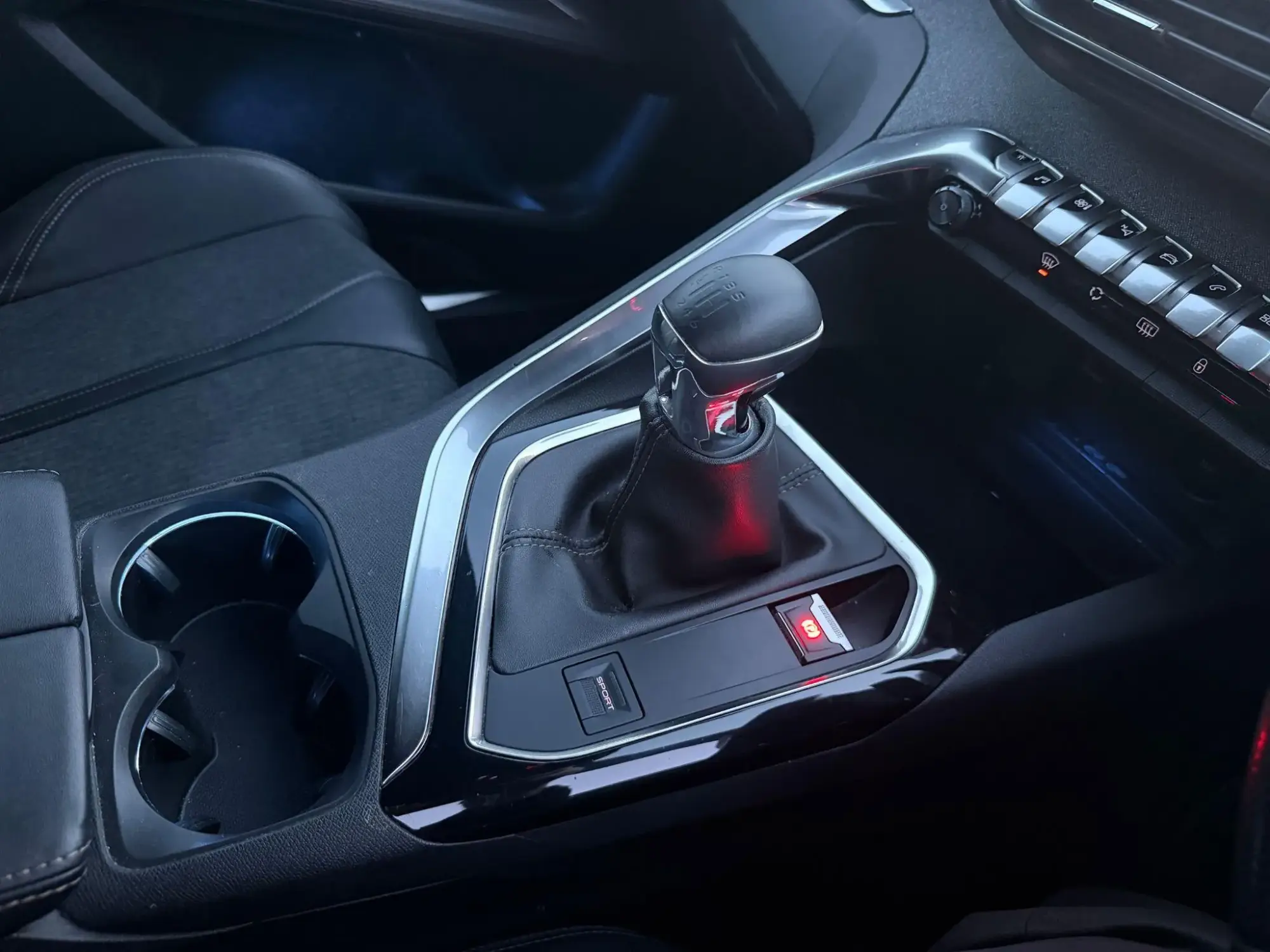 Peugeot 3008 Image 25