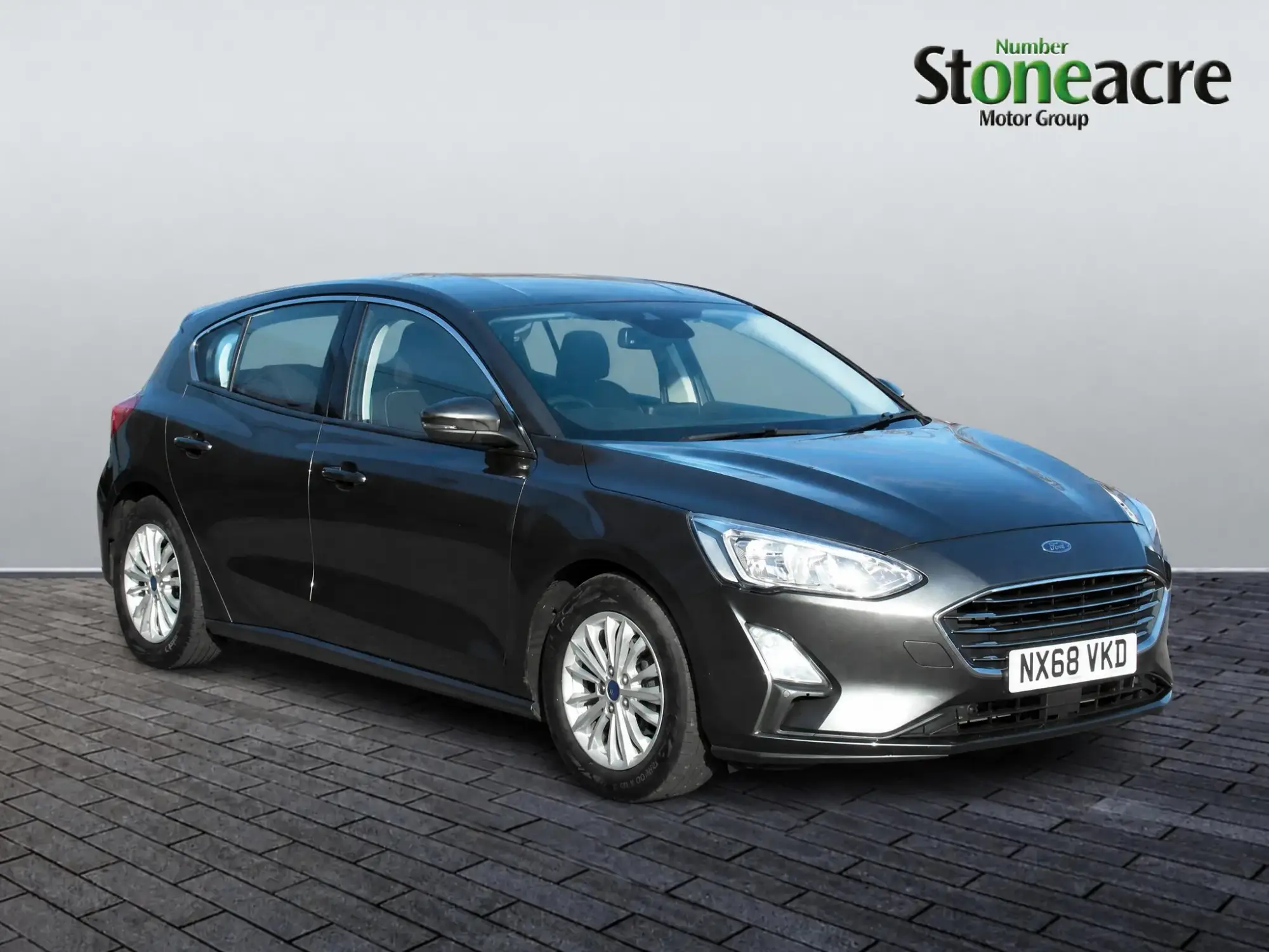 Ford Focus 1.0 EcoBoost 125 Titanium 5dr NX68VKD Image 1 Ford Focus 1.0 EcoBoost 125 Titanium 5dr NX68VKD Image 1