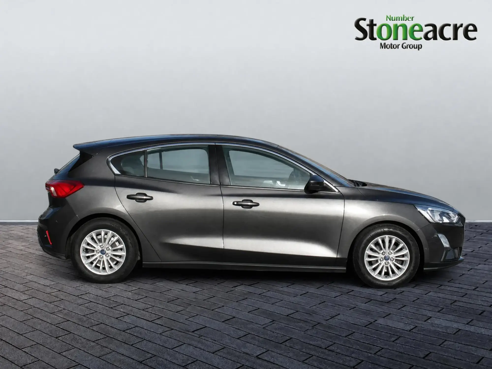 Ford Focus Image 8
