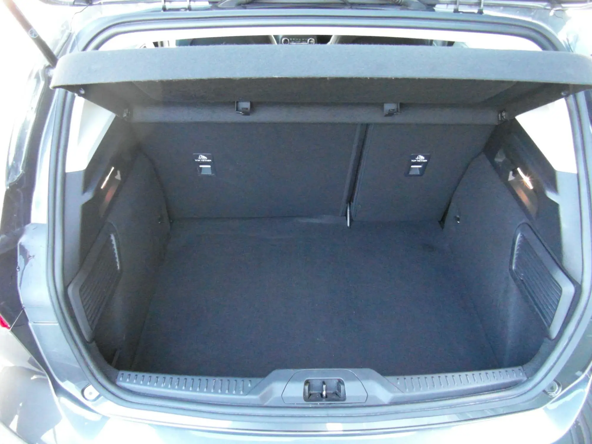 Ford Focus Image 12