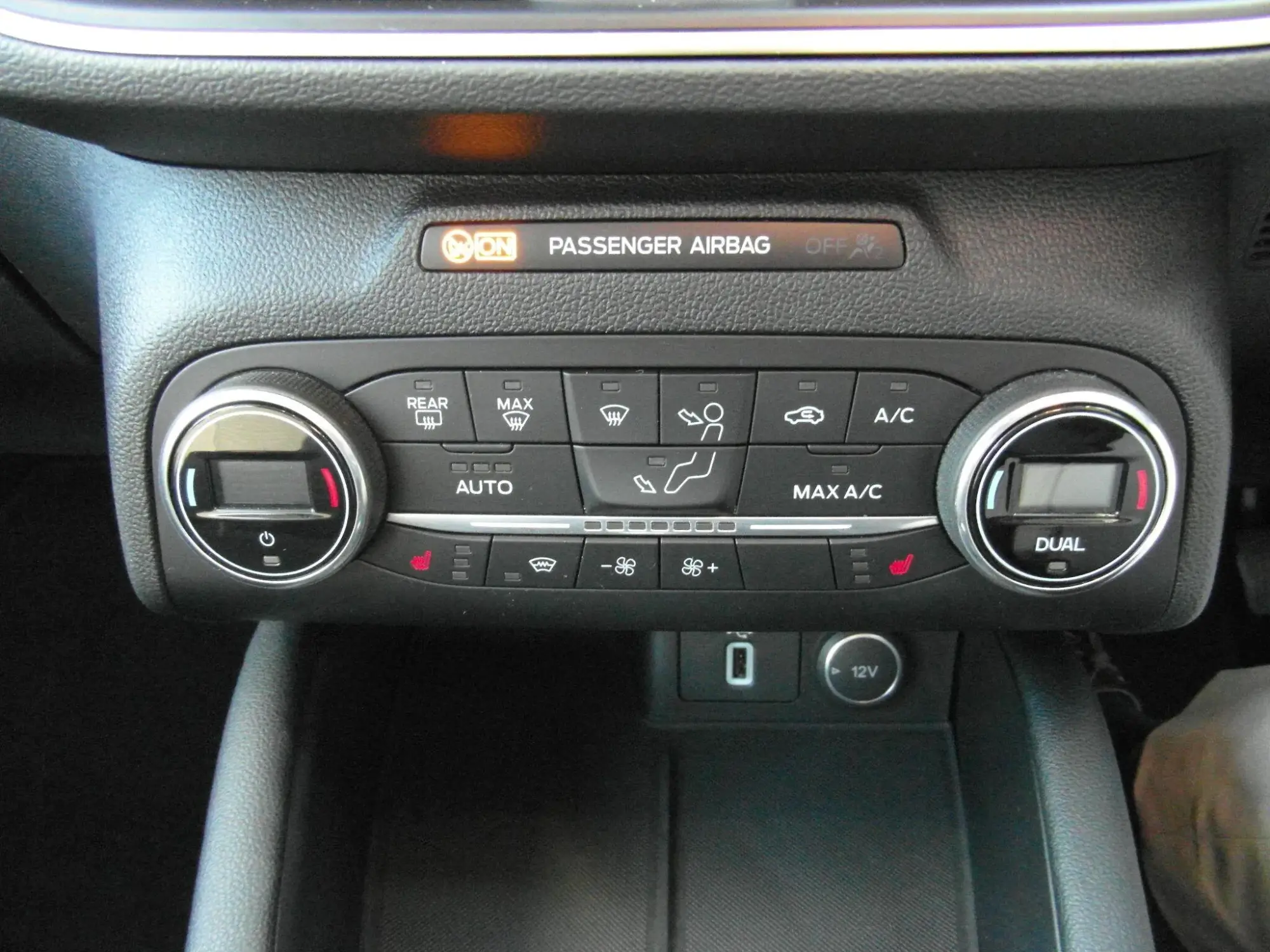 Ford Focus Image 23
