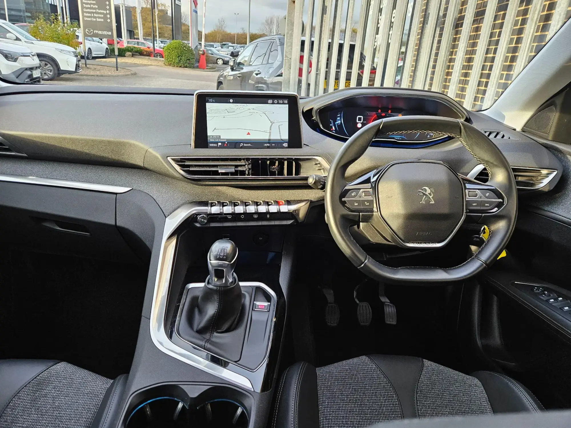 Peugeot 3008 Image 11