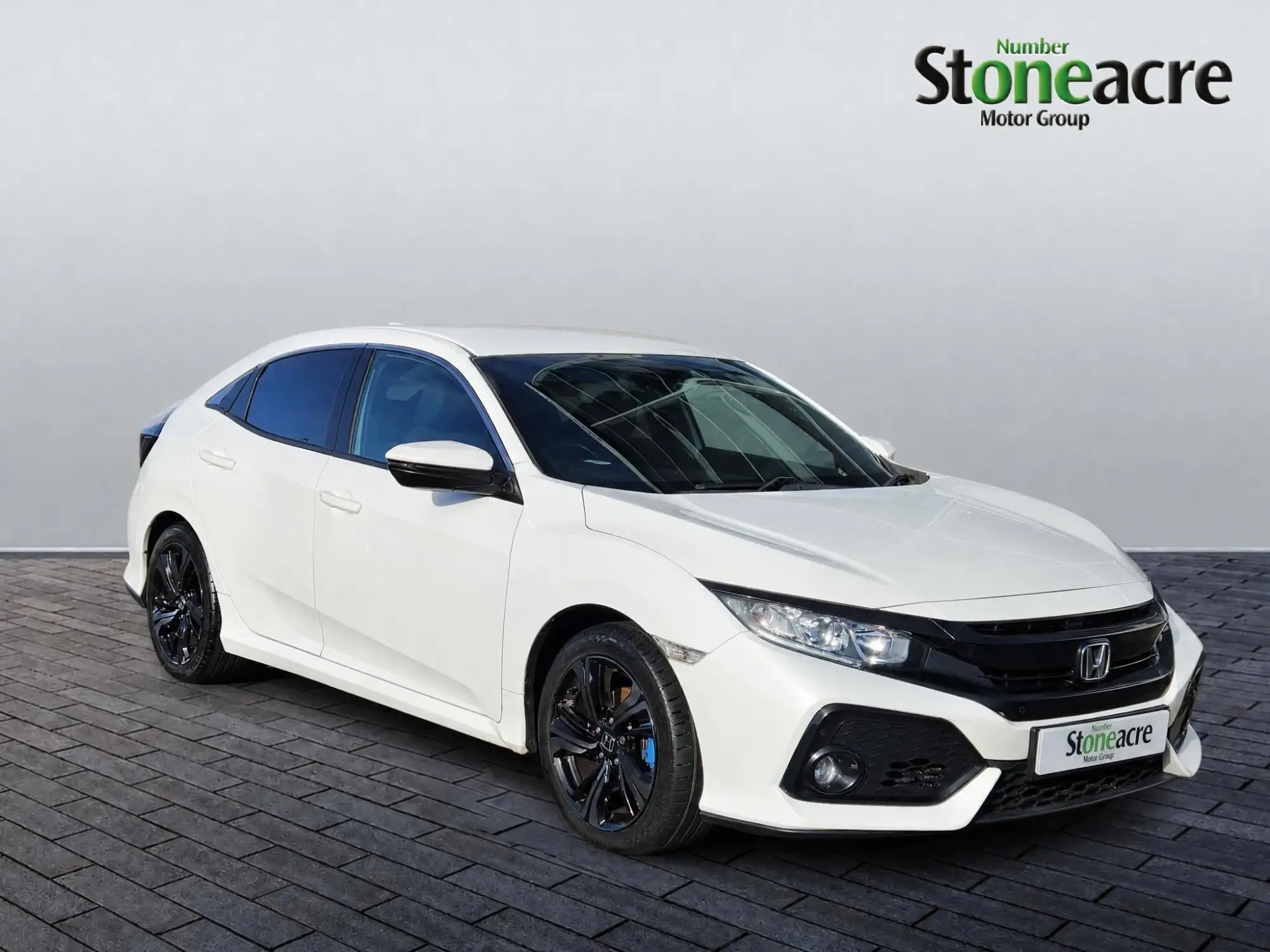Honda Civic 1.0 VTEC Turbo 126 SR 5dr A19KPH Image 1 Honda Civic 1.0 VTEC Turbo 126 SR 5dr A19KPH Image 1