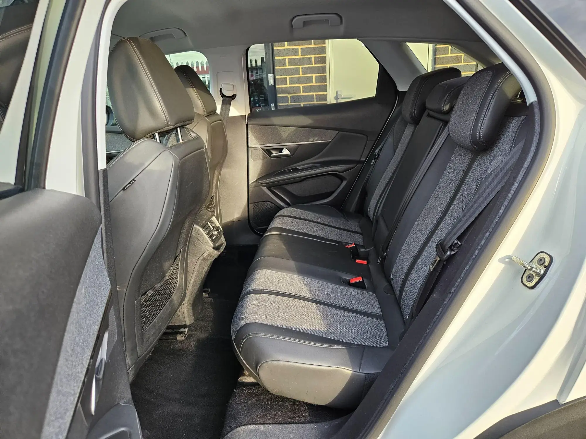 Peugeot 3008 Image 17