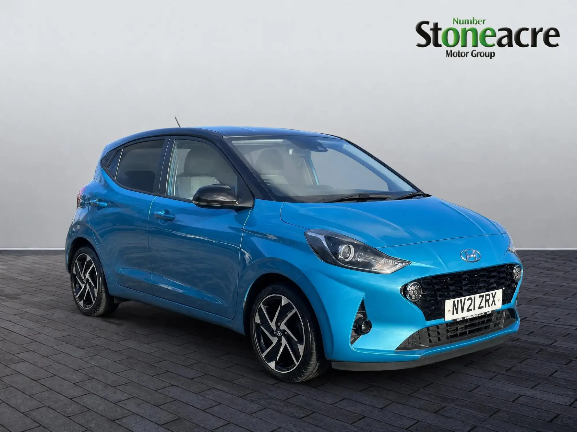 Hyundai i10 1.2 MPi Premium 5dr NV21ZRX Image 1 Hyundai i10 1.2 MPi Premium 5dr NV21ZRX Image 1