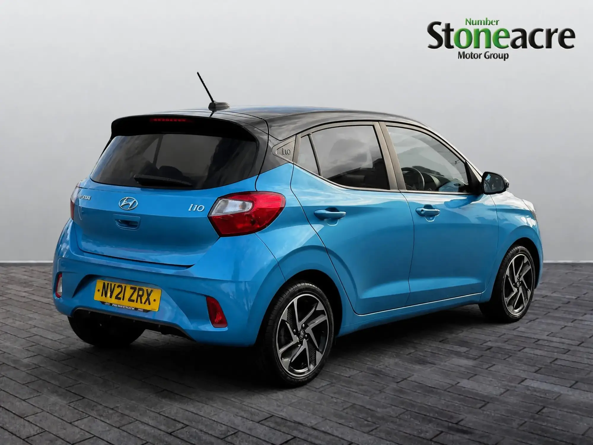 Hyundai i10 1.2 MPi Premium 5dr NV21ZRX Image 2 Hyundai i10 1.2 MPi Premium 5dr NV21ZRX Image 2