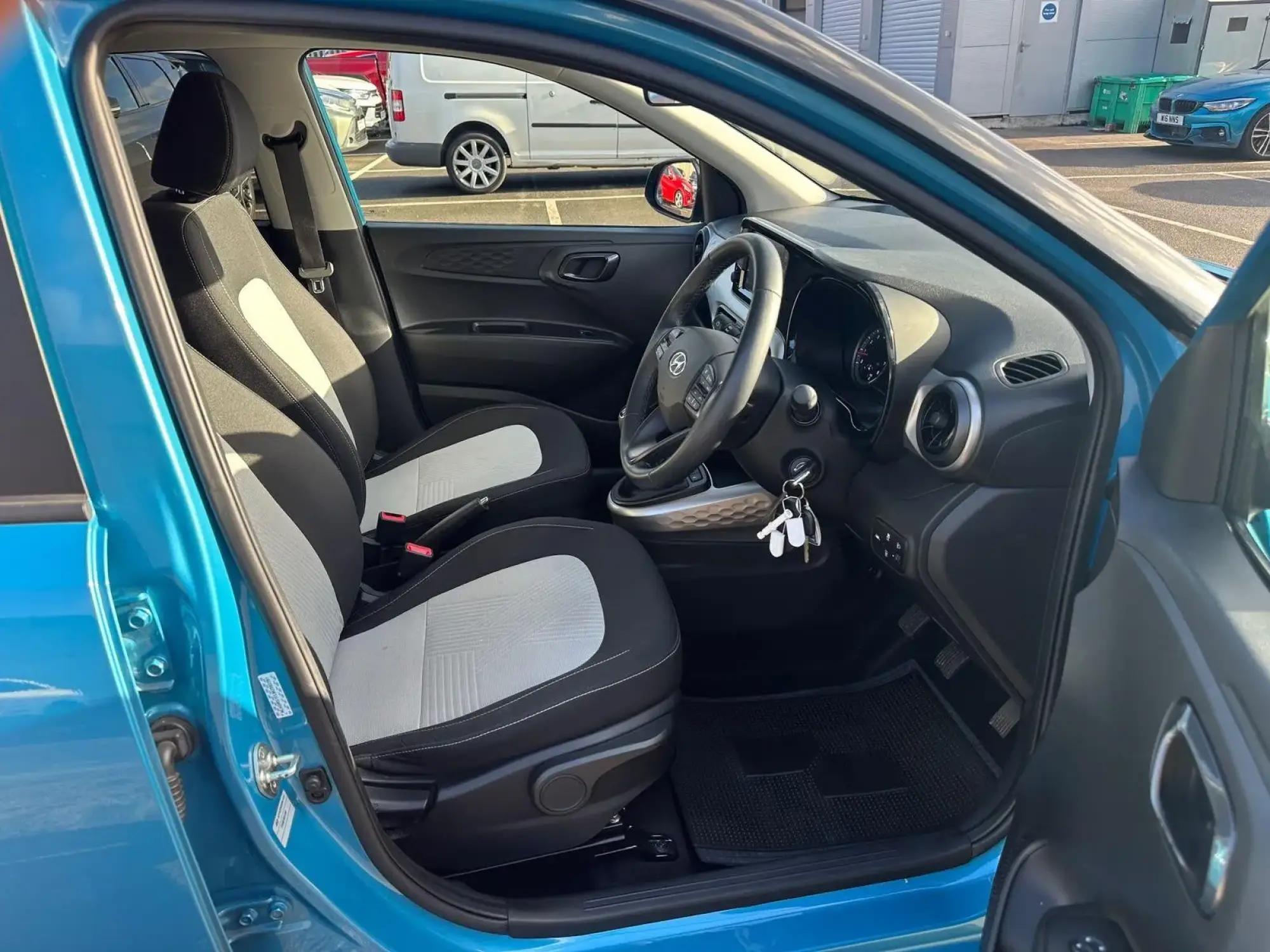 Hyundai i10 Image 10