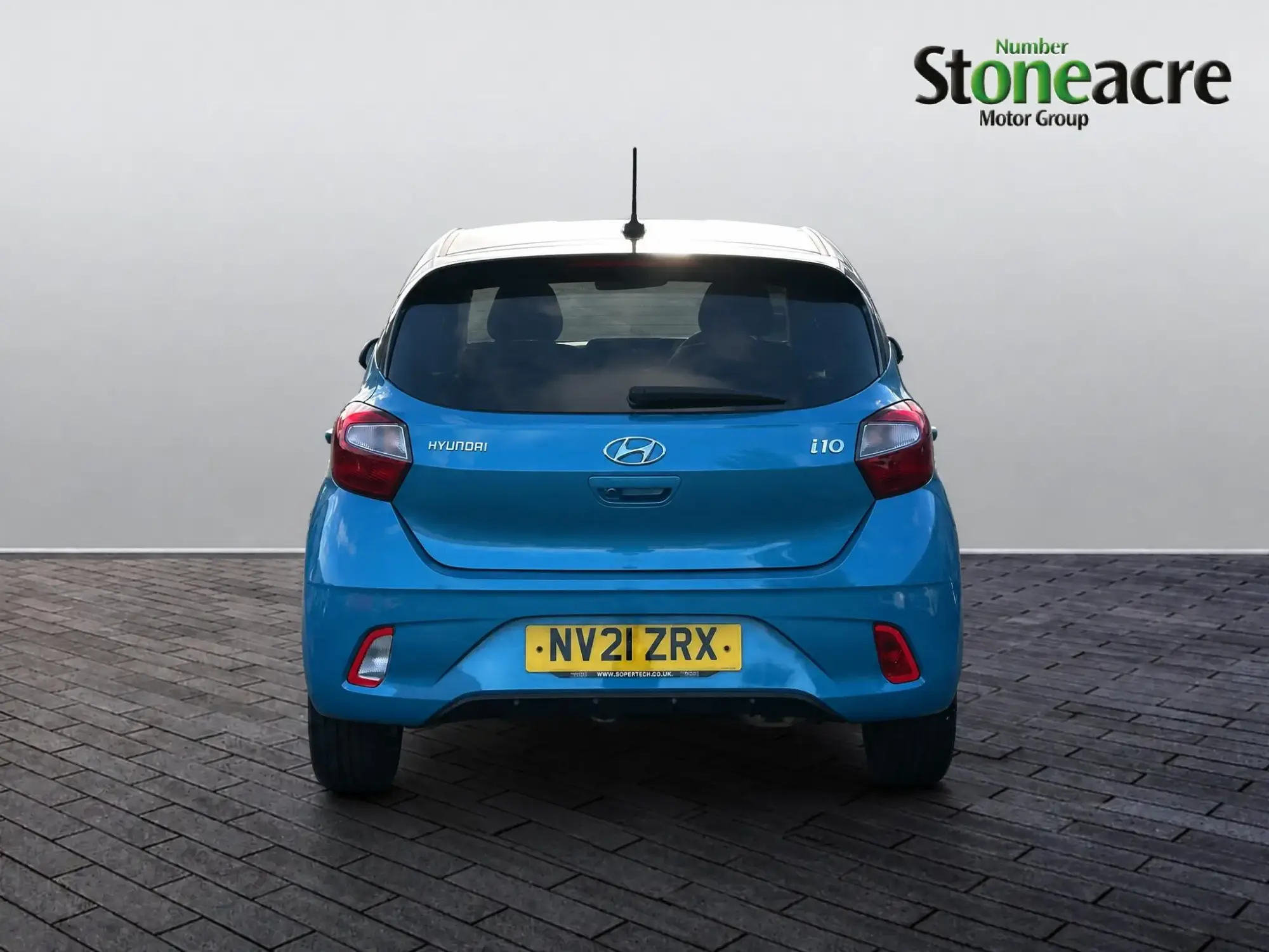 Hyundai i10 Image 18