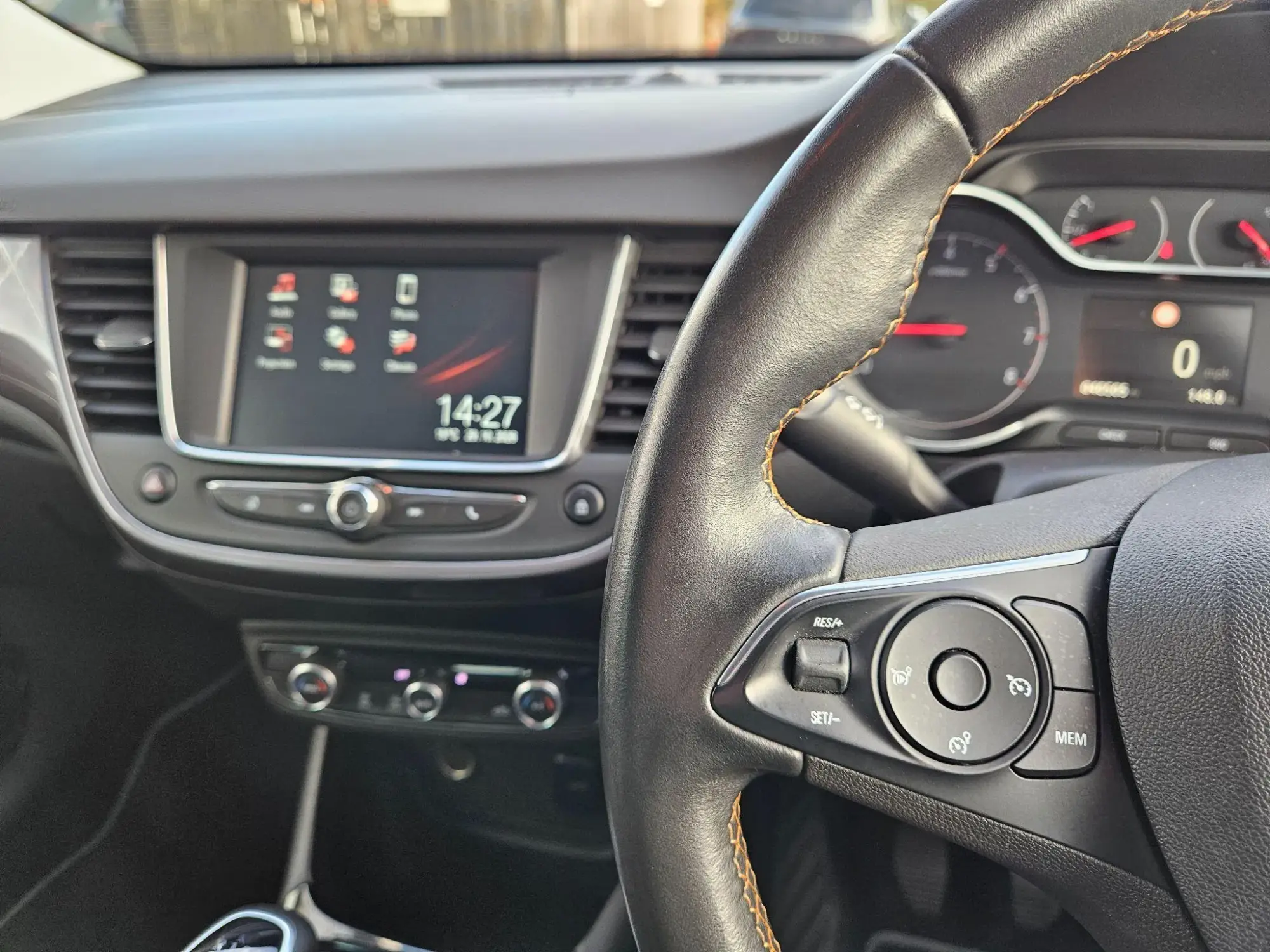 Vauxhall Crossland X Image 14