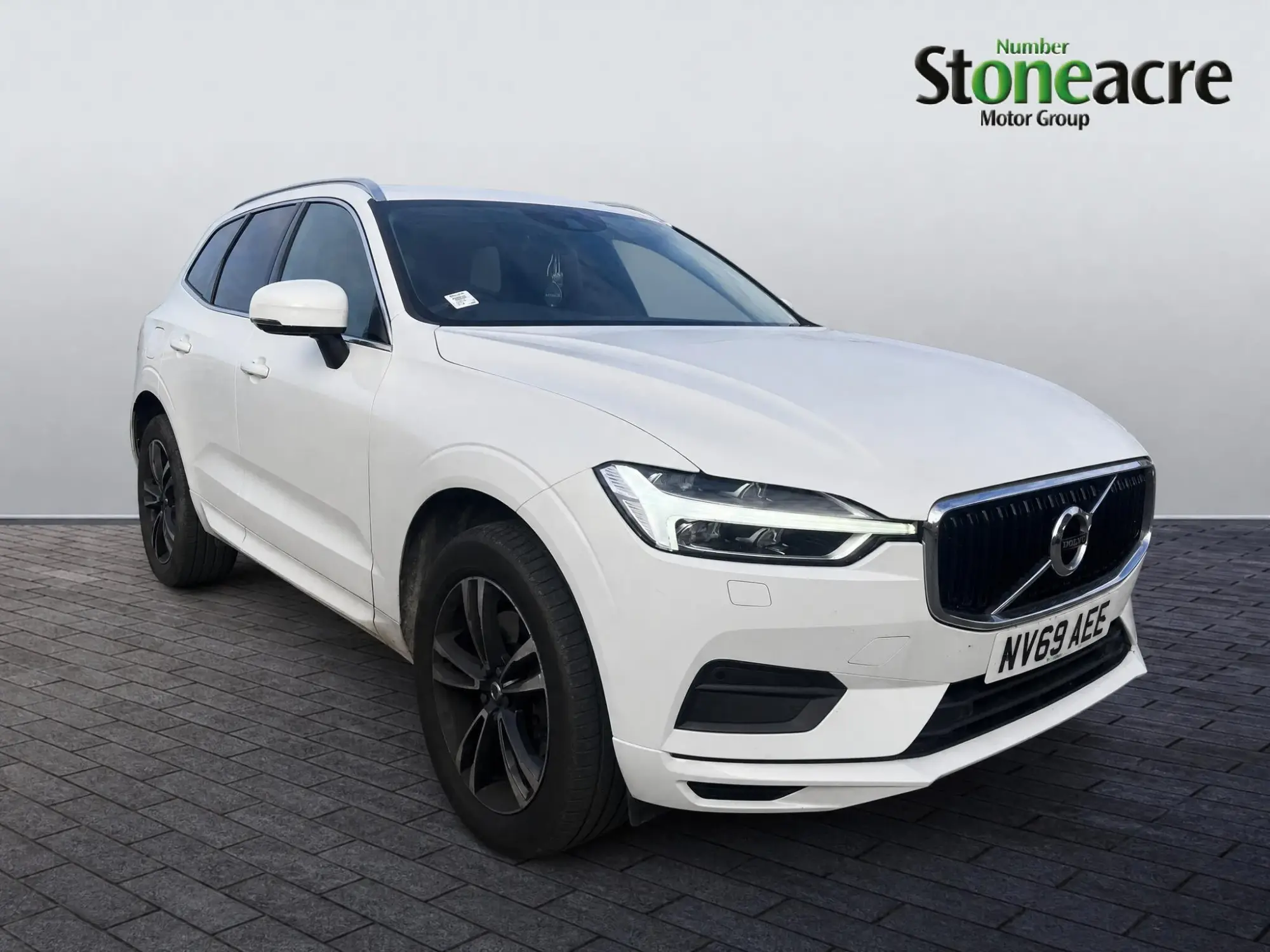 Volvo XC60 2.0 T4 Edition Auto Euro 6 (s/s) 5dr NV69AEE Image 1 Volvo XC60 2.0 T4 Edition Auto Euro 6 (s/s) 5dr NV69AEE Image 1