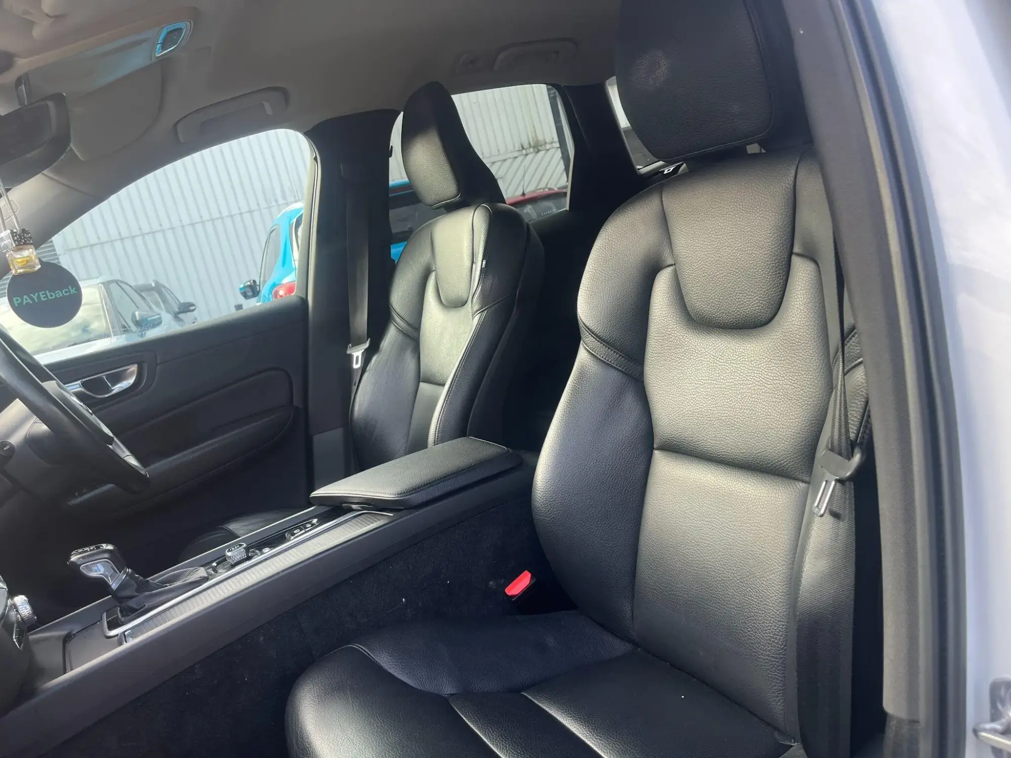 Volvo XC60 Image 11