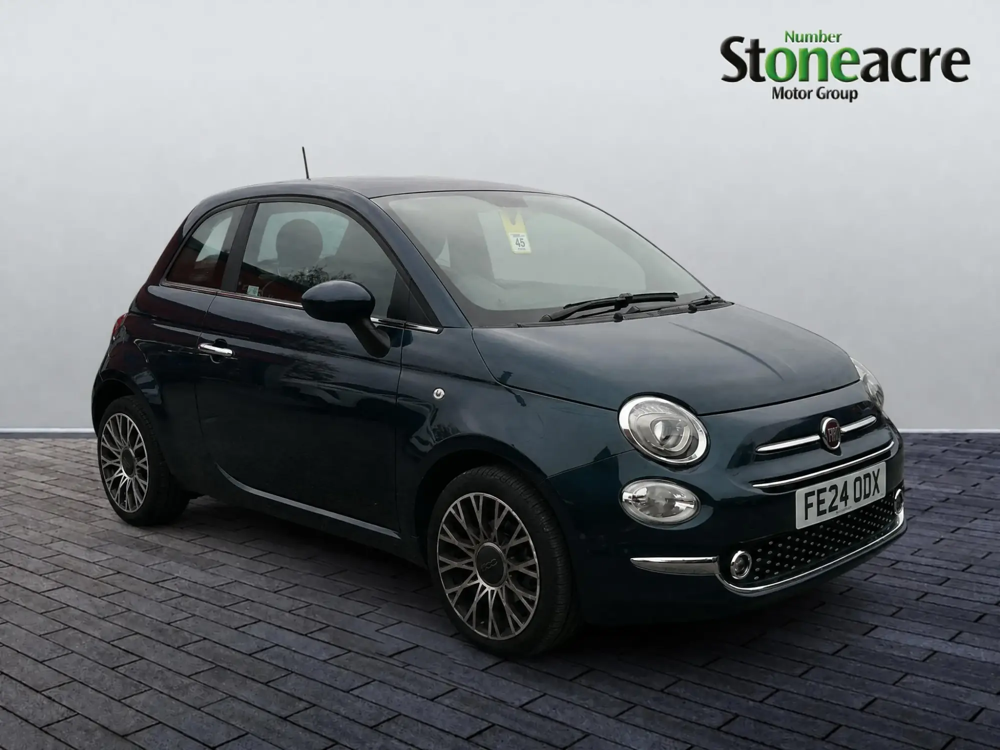 Fiat 500 1.0 MHEV Top Euro 6 (s/s) 3dr FE24ODX Image 1 Fiat 500 1.0 MHEV Top Euro 6 (s/s) 3dr FE24ODX Image 1