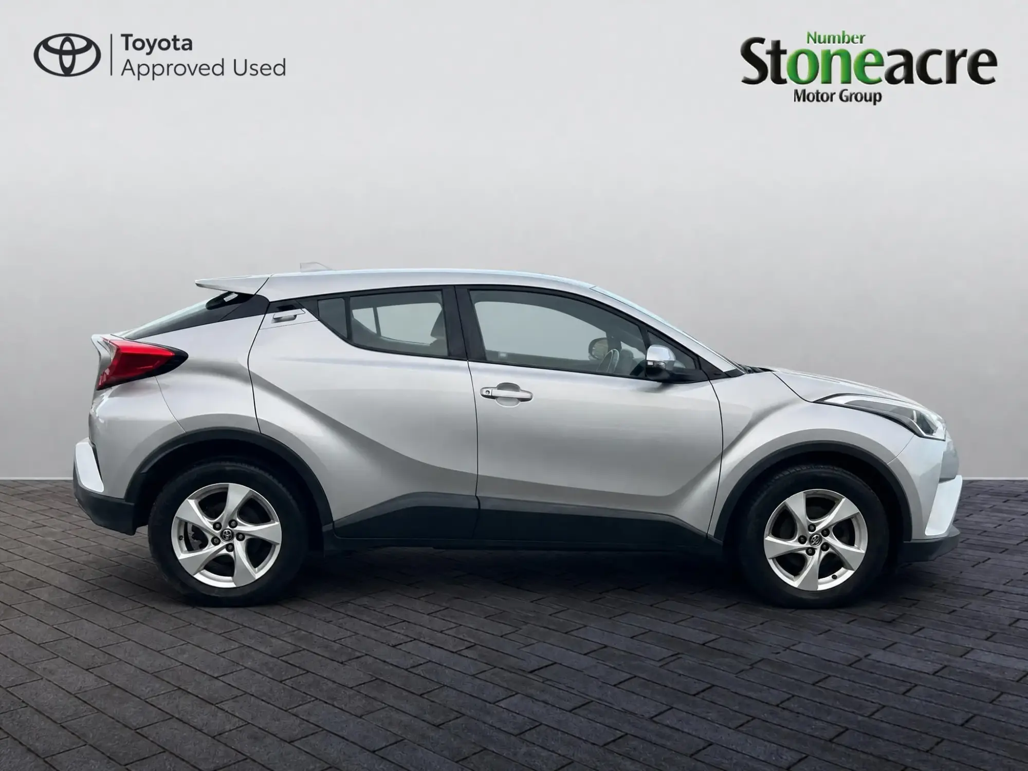 Toyota C-HR Image 16 Toyota C-HR Image 16