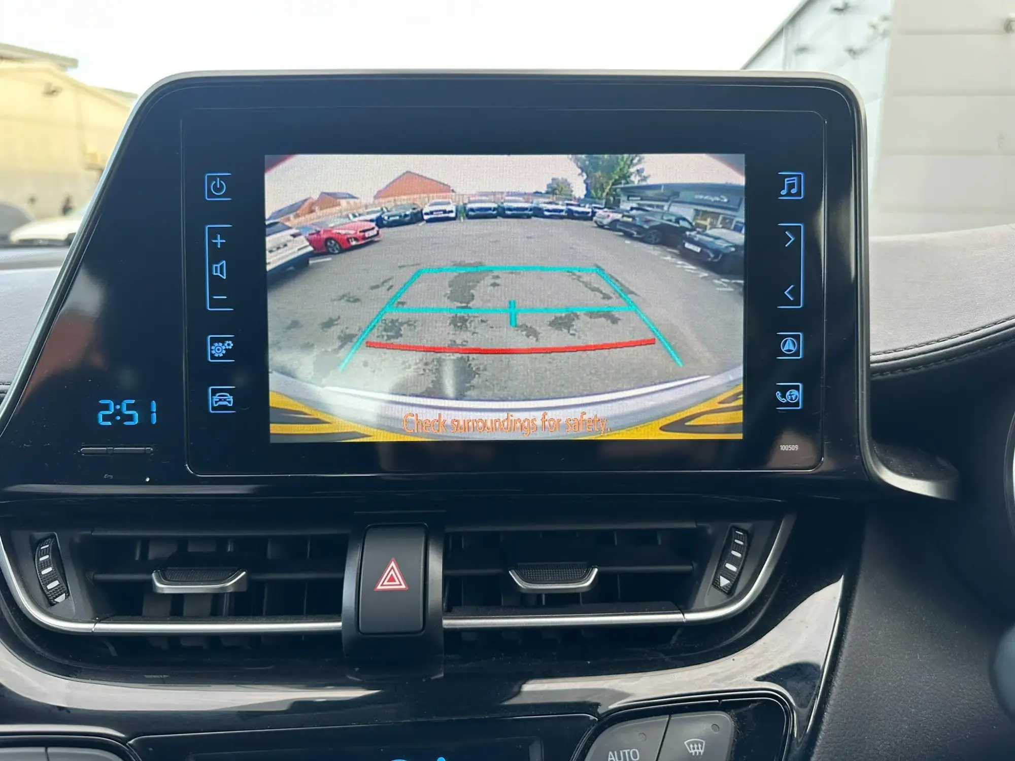 Toyota C-HR Image 20 Toyota C-HR Image 20