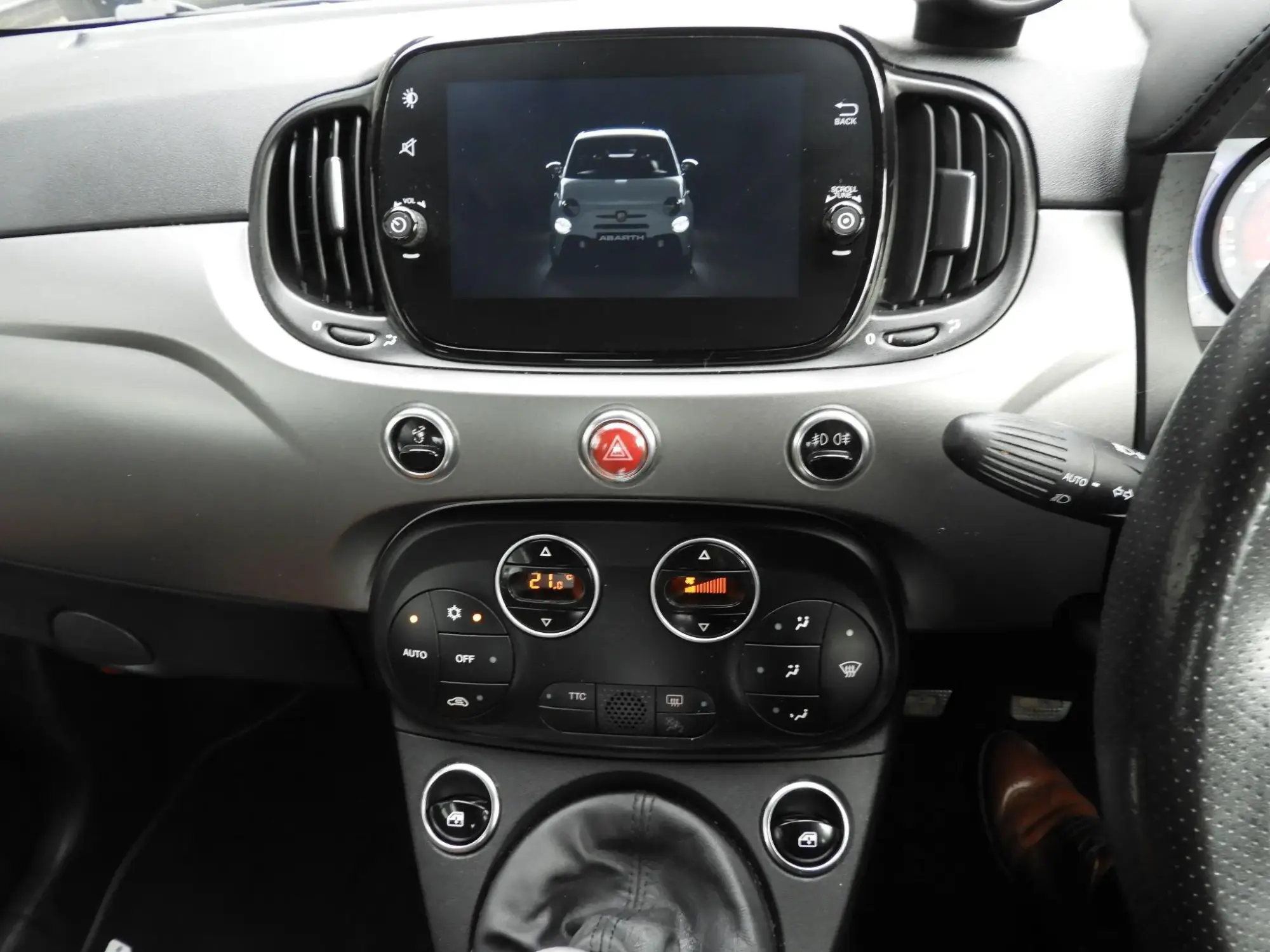 Abarth 595 Image 13 Abarth 595 Image 13
