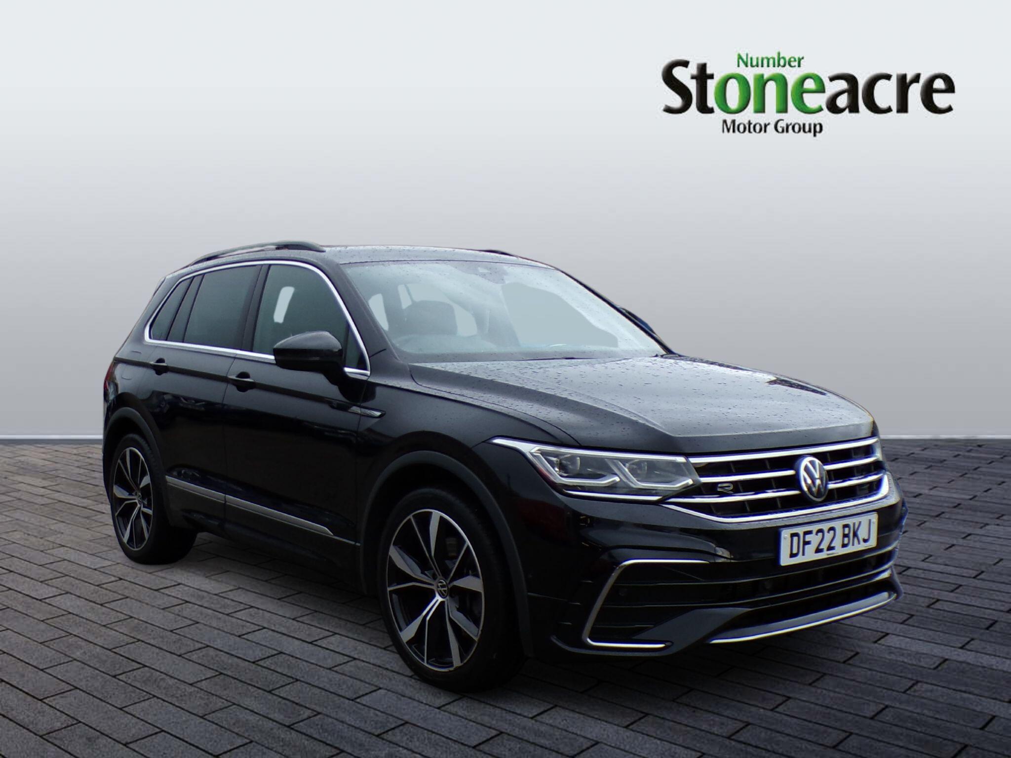 Volkswagen Tiguan 2.0 TSI R-Line DSG 4Motion Euro 6 (s/s) 5dr DF22BKJ Image 1