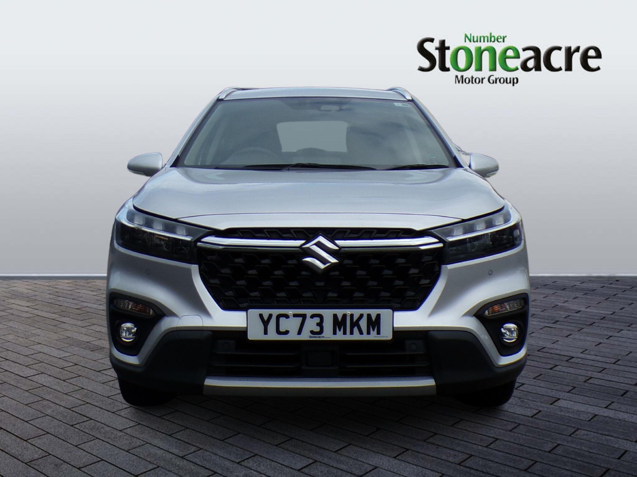 Suzuki S-Cross Hybrid Image 2