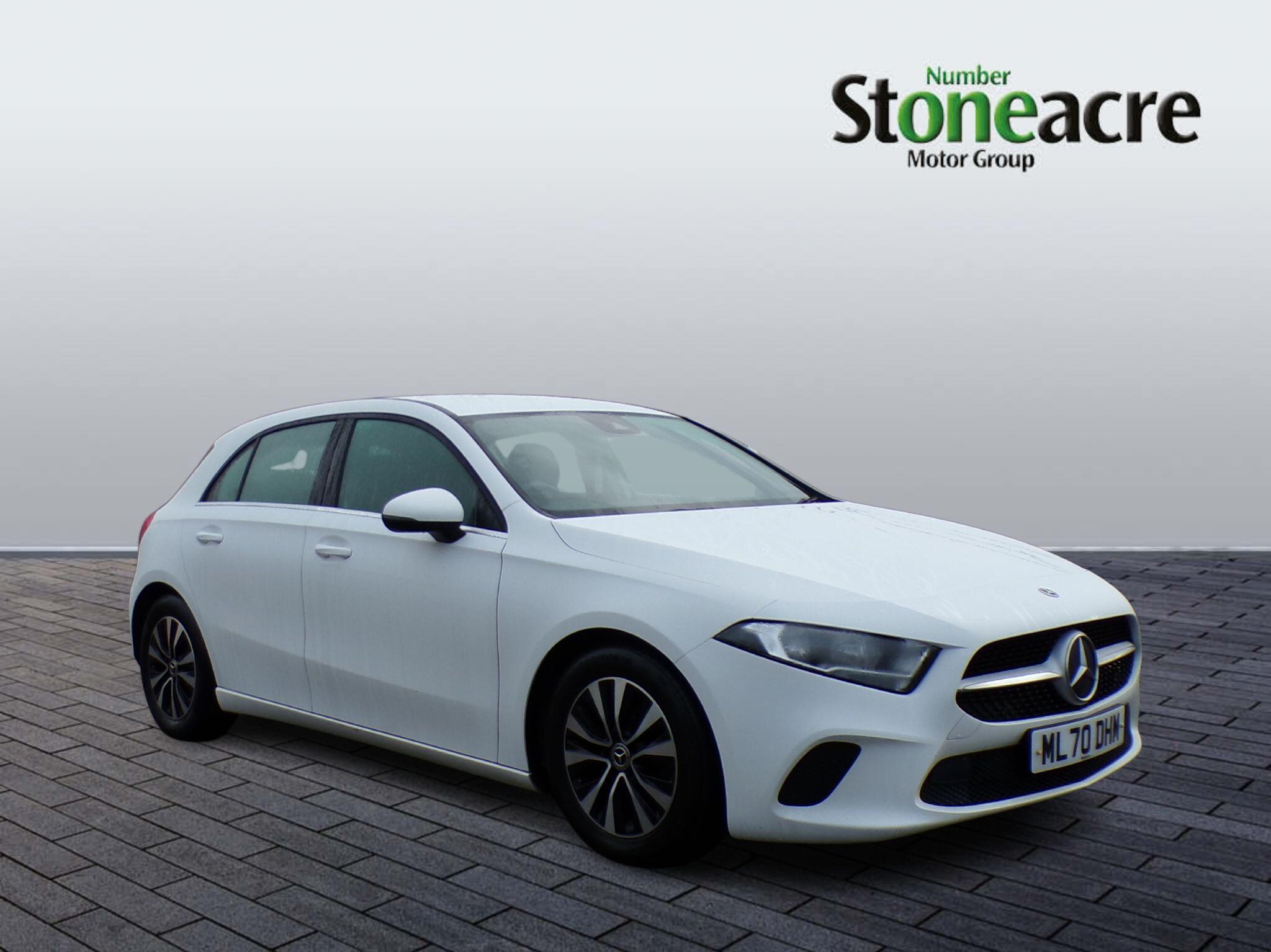 Mercedes-Benz A-Class 1.3 A180 SE Euro 6 (s/s) 5dr ML70DHM Image 1