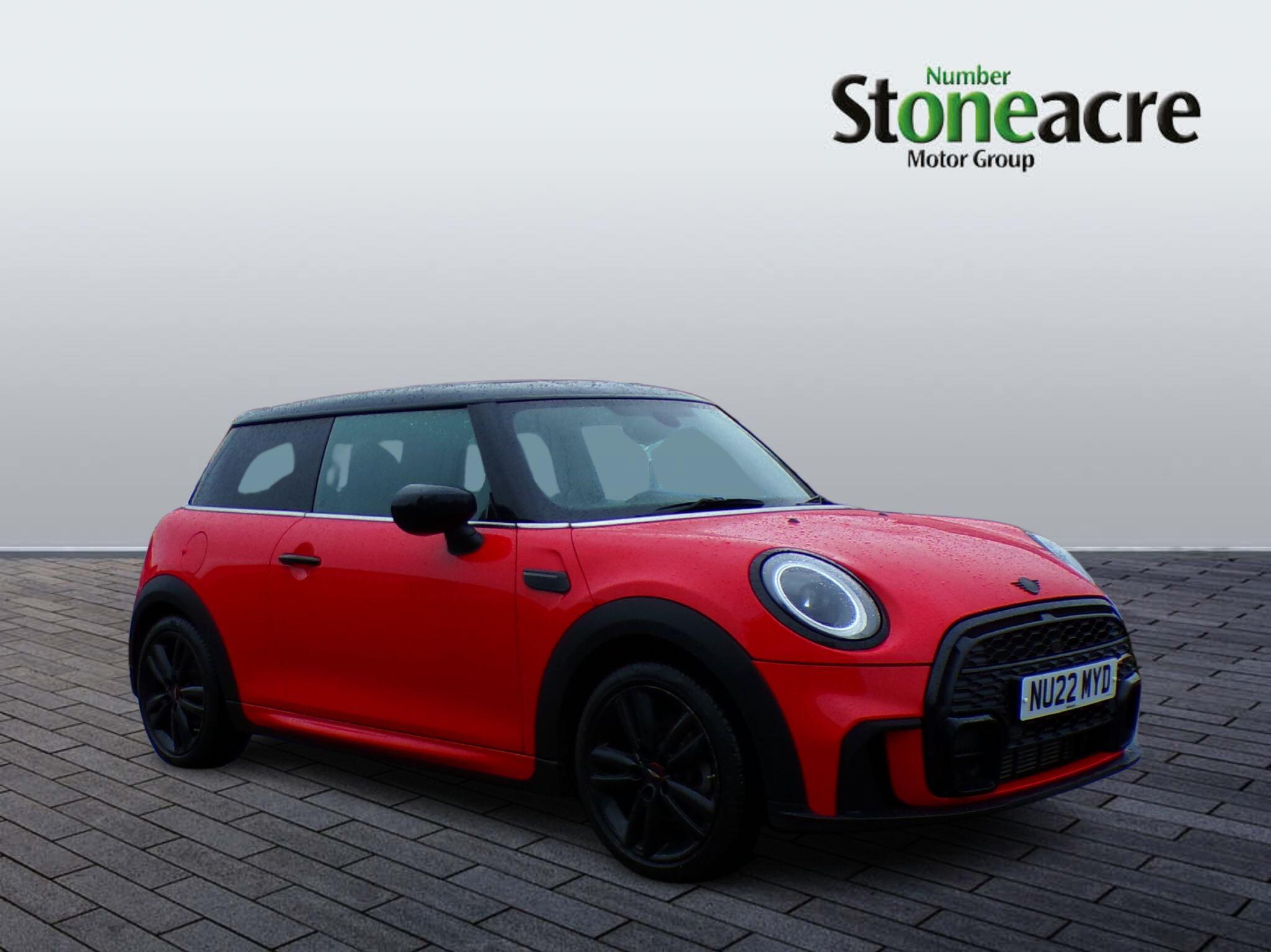 MINI Hatch 1.5 Cooper Sport Steptronic Euro 6 (s/s) 3dr NU22MYD Image 1