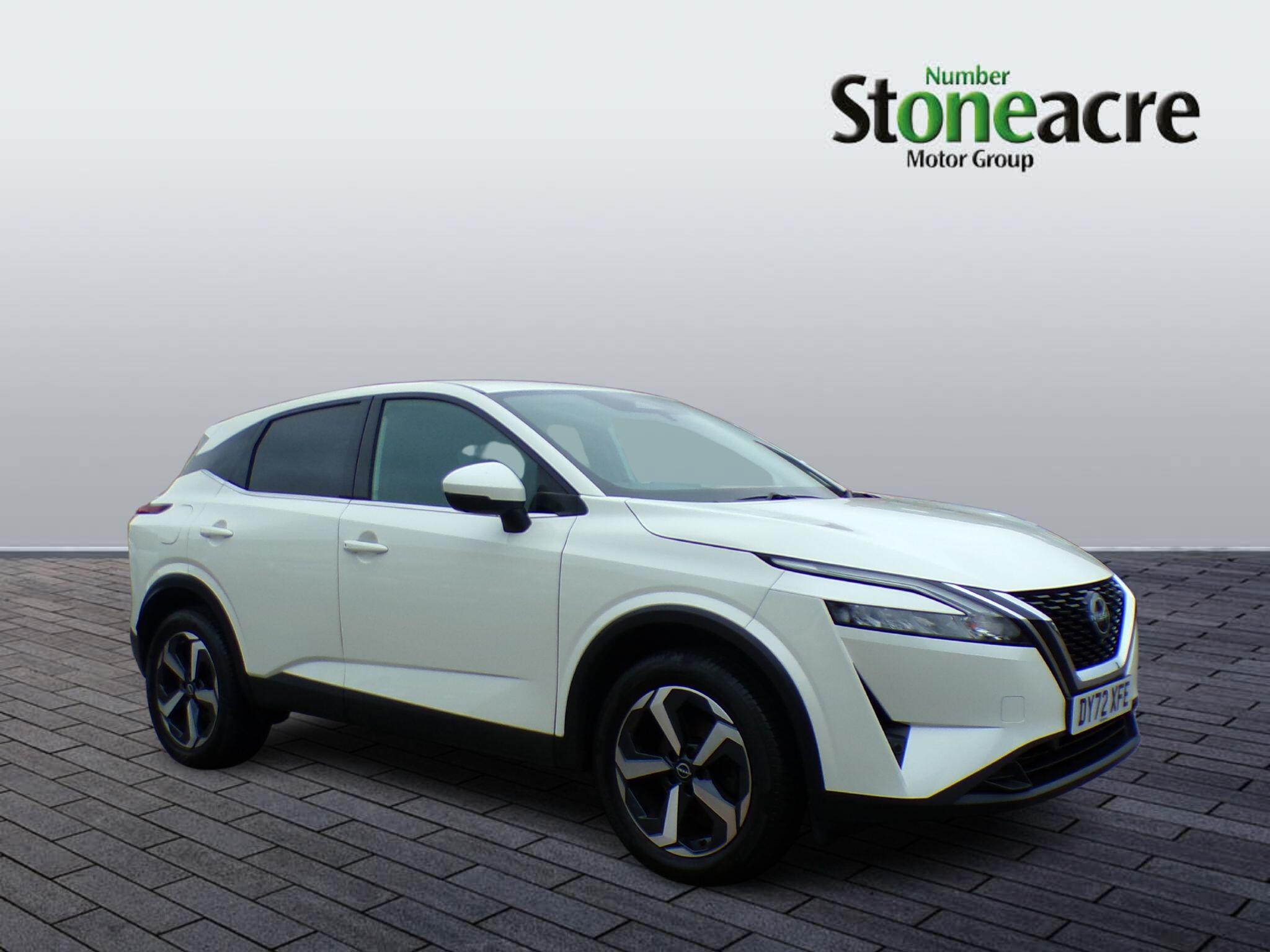 Nissan Qashqai 1.3 DiG-T MH N-Connecta 5dr DY72XFE Image 1