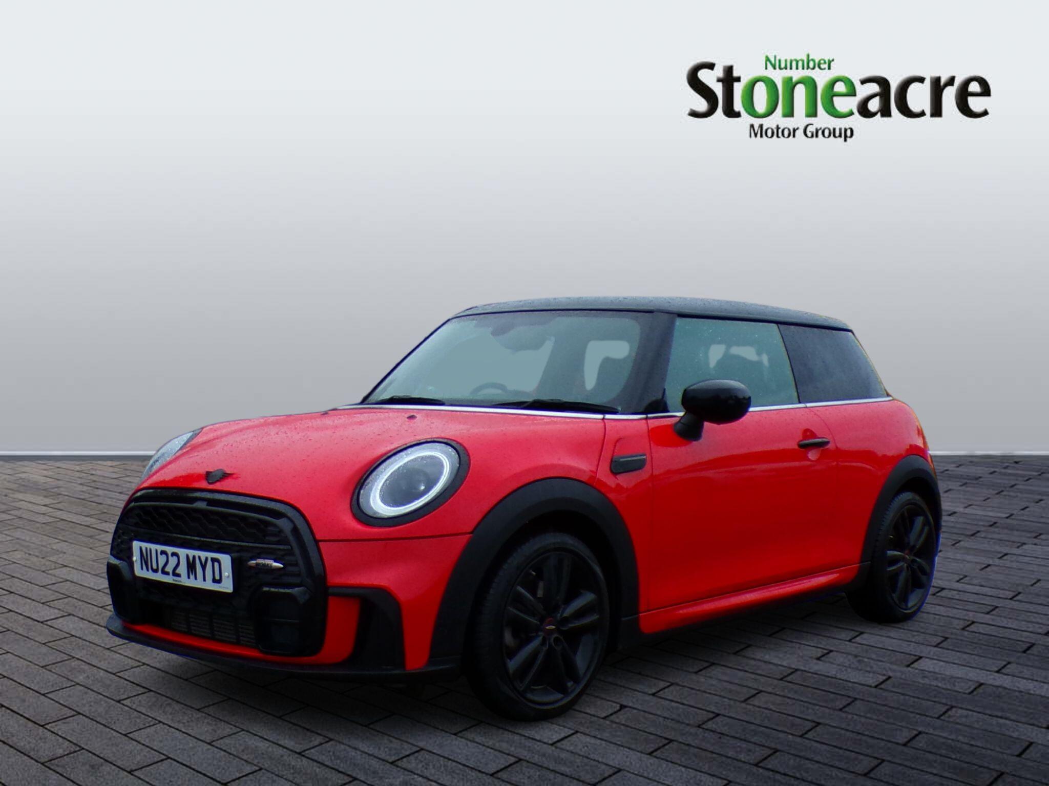 MINI Hatch 1.5 Cooper Sport Steptronic Euro 6 (s/s) 3dr NU22MYD Image 3