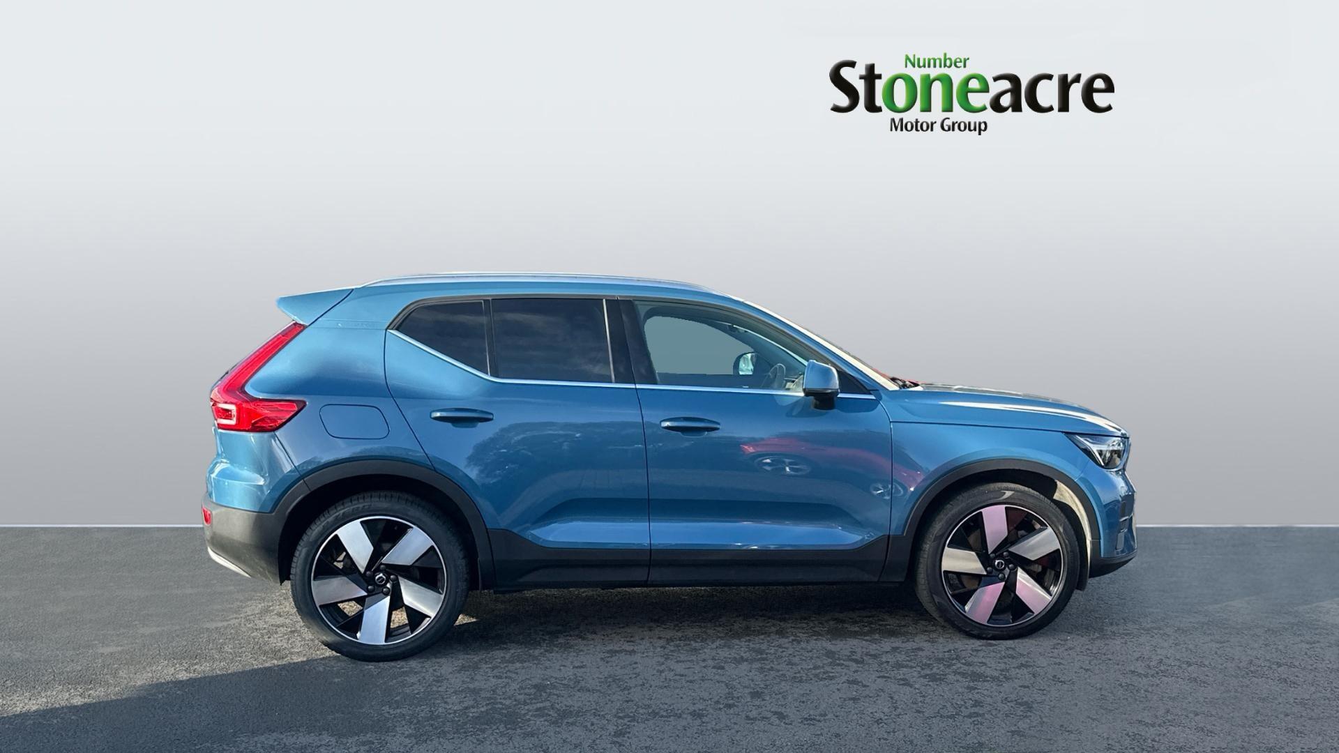 Volvo XC40 1.5h T5 Recharge 10.7kWh Ultimate Bright Auto Euro 6 (s/s) 5dr KS72SXF Image 3
