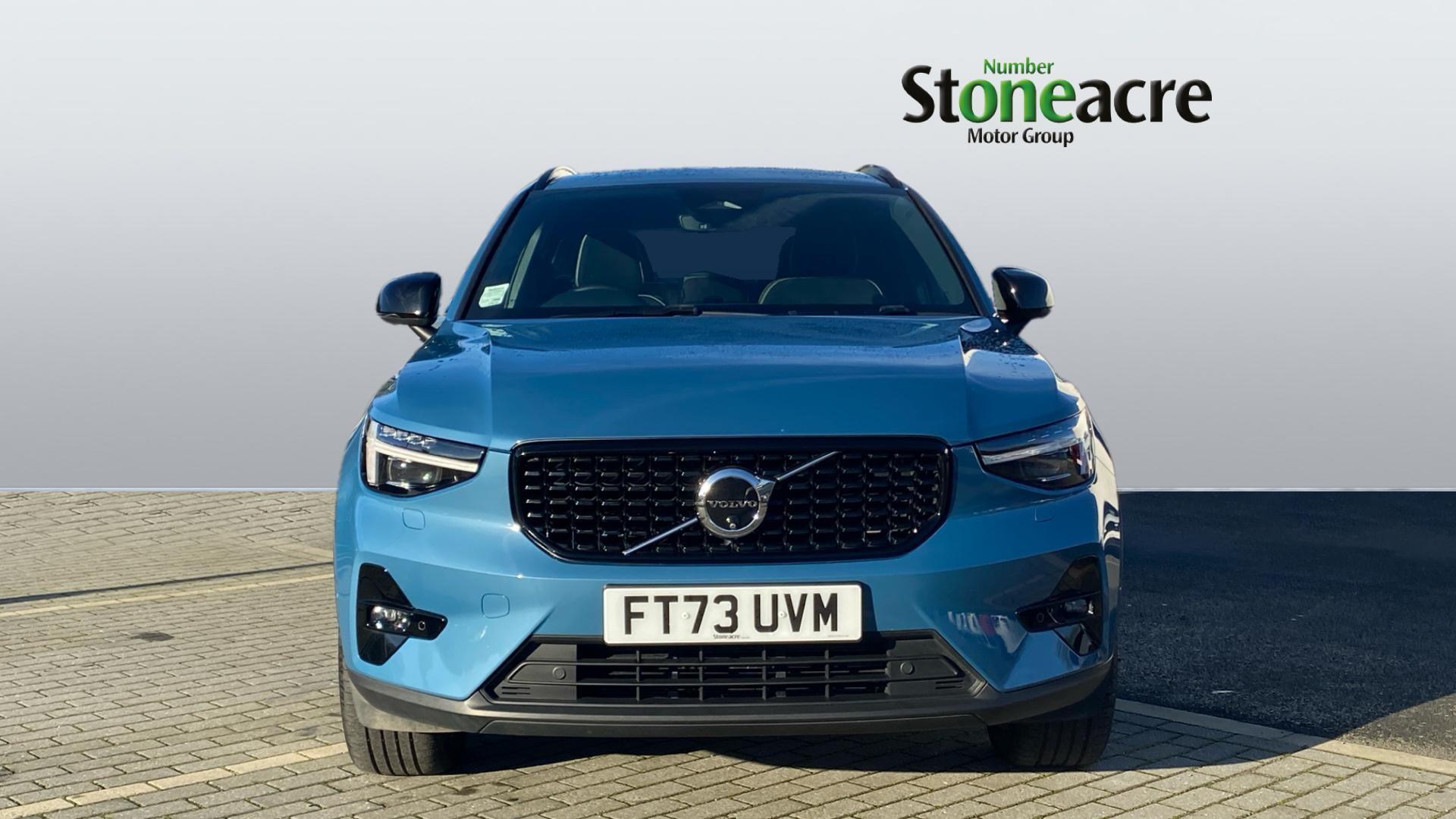 Volvo XC40 Ultimate Dark B3 (163 hp) FT73UVM Image 2