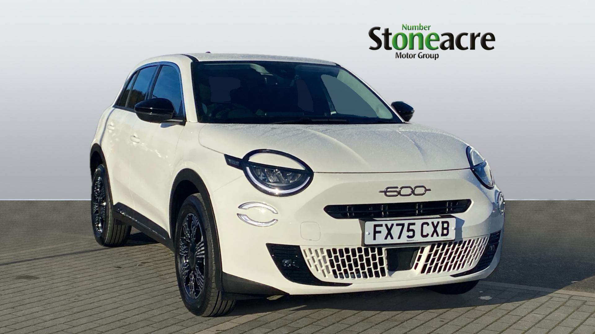 Fiat 600 1.2 MHEV e-DCT Euro 6 (s/s) 5dr FX75CXB Image 1