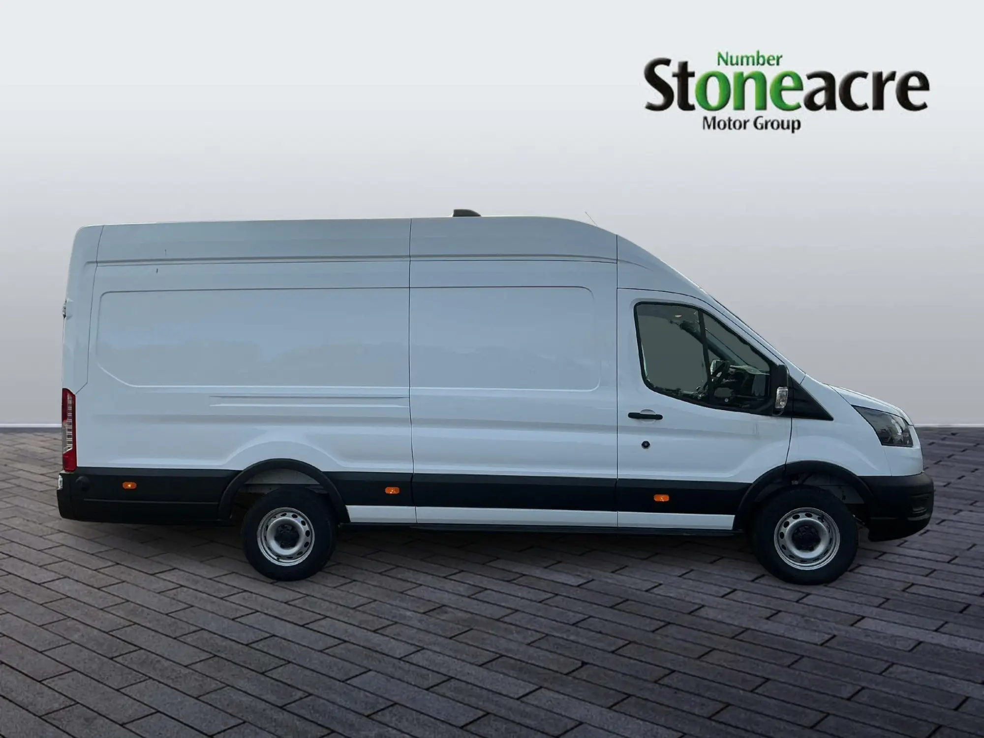 Ford Transit Image 2