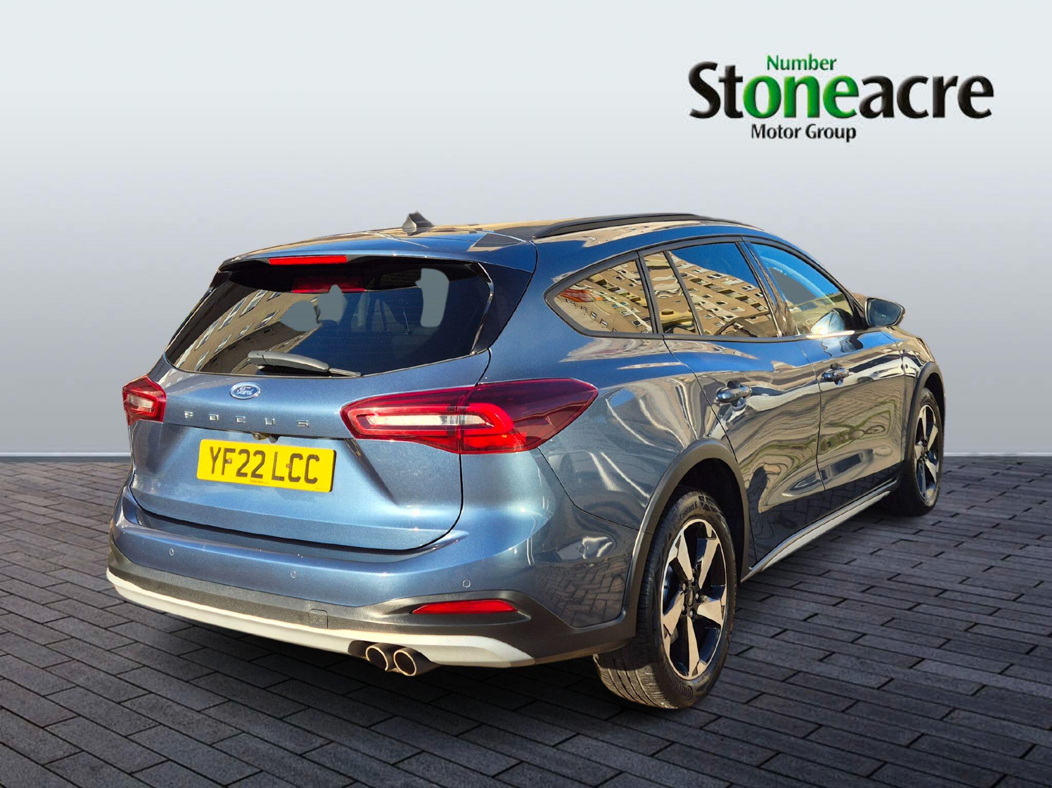 Ford Focus 1.0T EcoBoost Active Style Euro 6 (s/s) 5dr YF22LCC Image 3