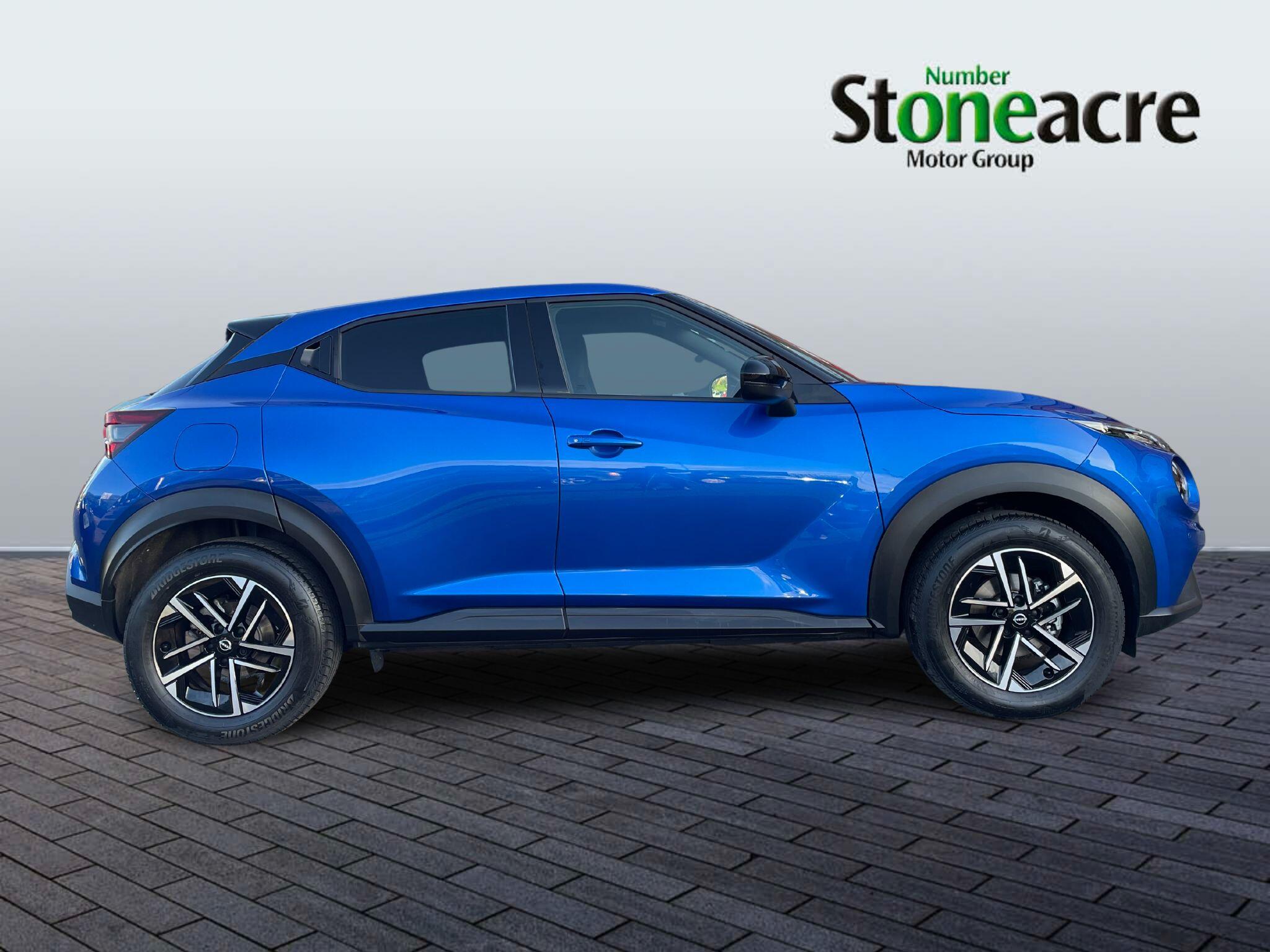 Nissan Juke 1.0 DIG-T N-Connecta DCT Auto Euro 6 (s/s) 5dr OW24LWF Image 2