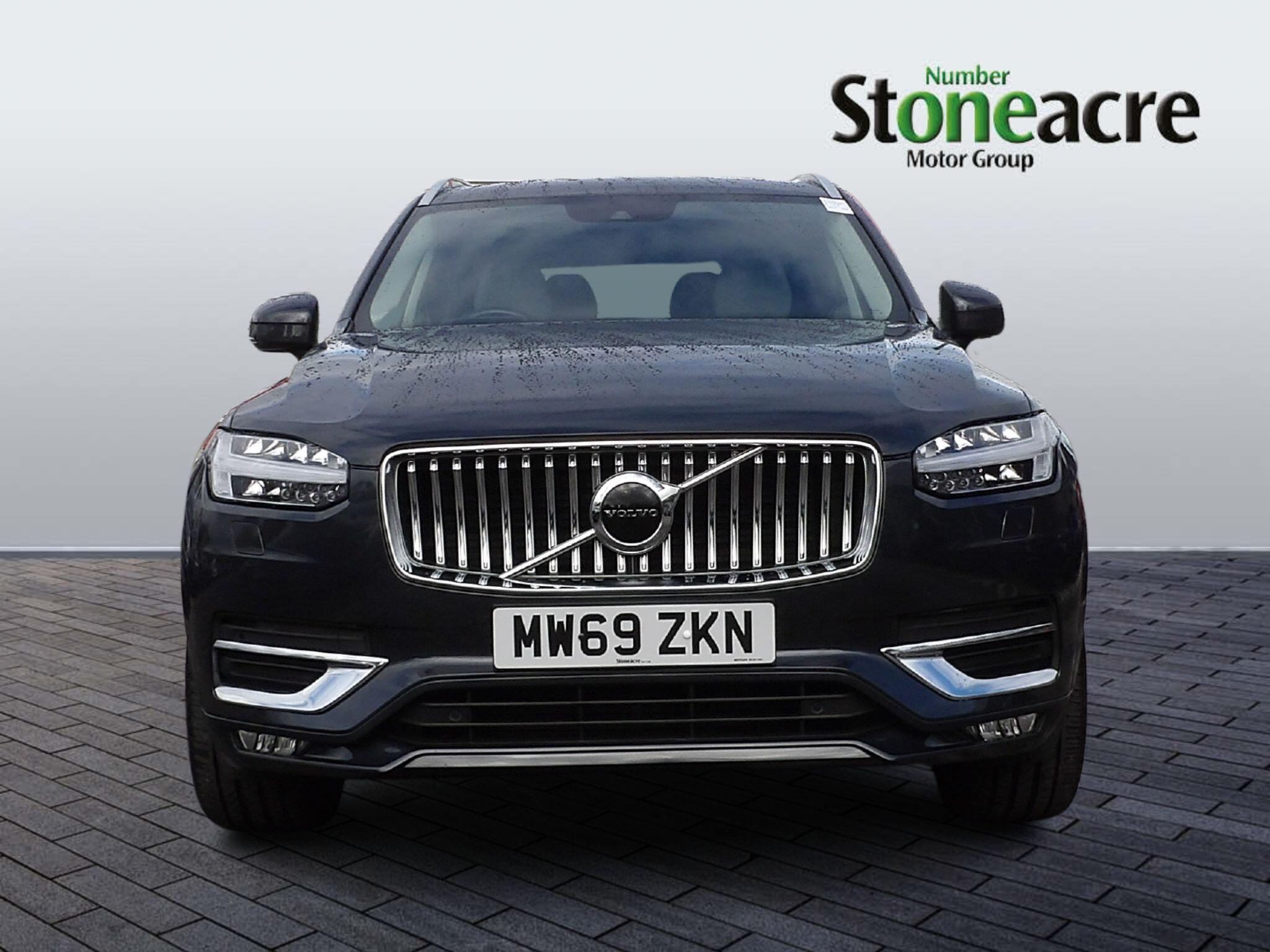 Volvo XC90 Inscription Pro, B5 AWD mild hybrid, Seven individual seats MW69ZKN Image 2