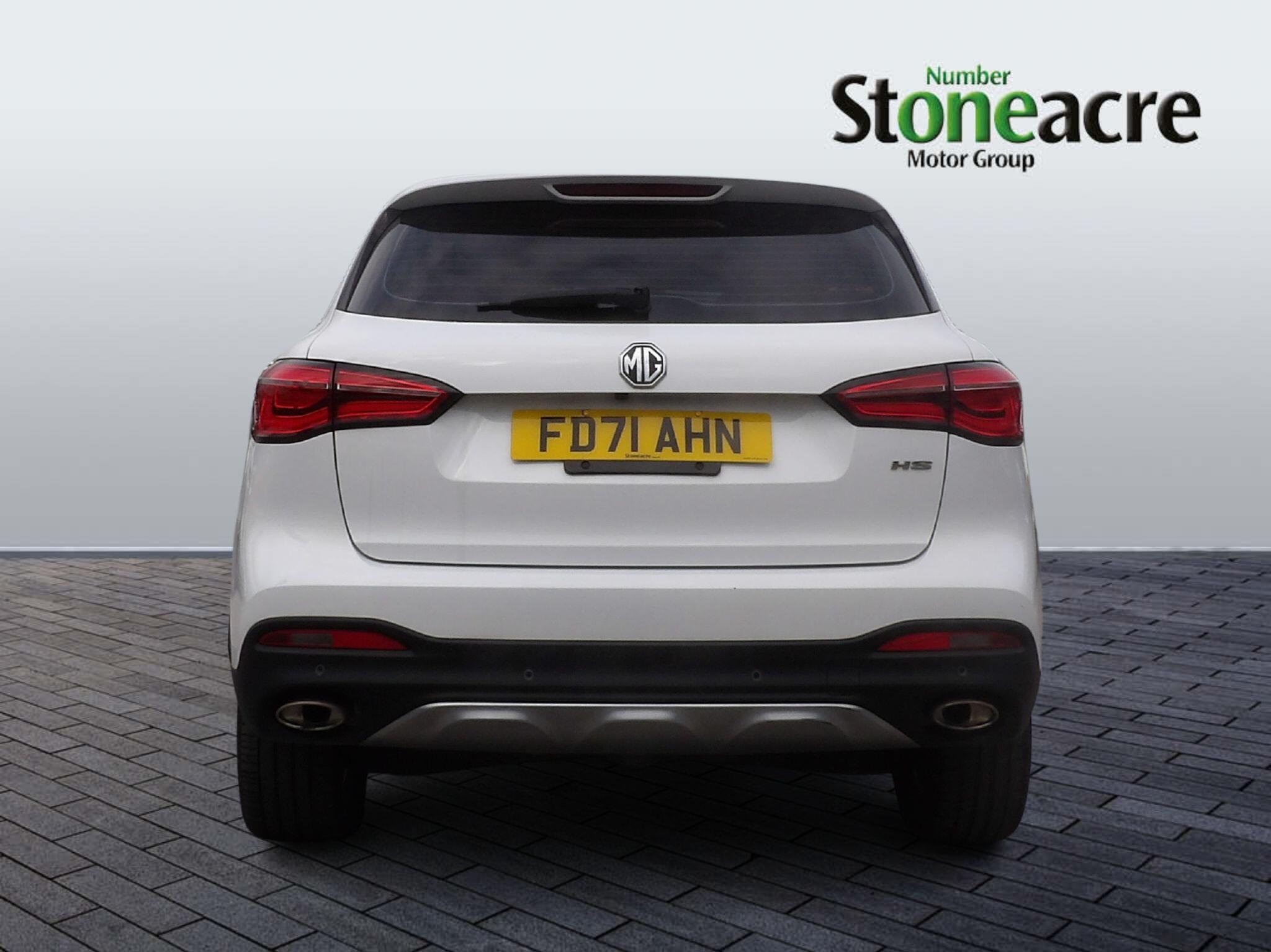 MG HS 1.5 T-GDI Excite 5dr FD71AHN Image 3