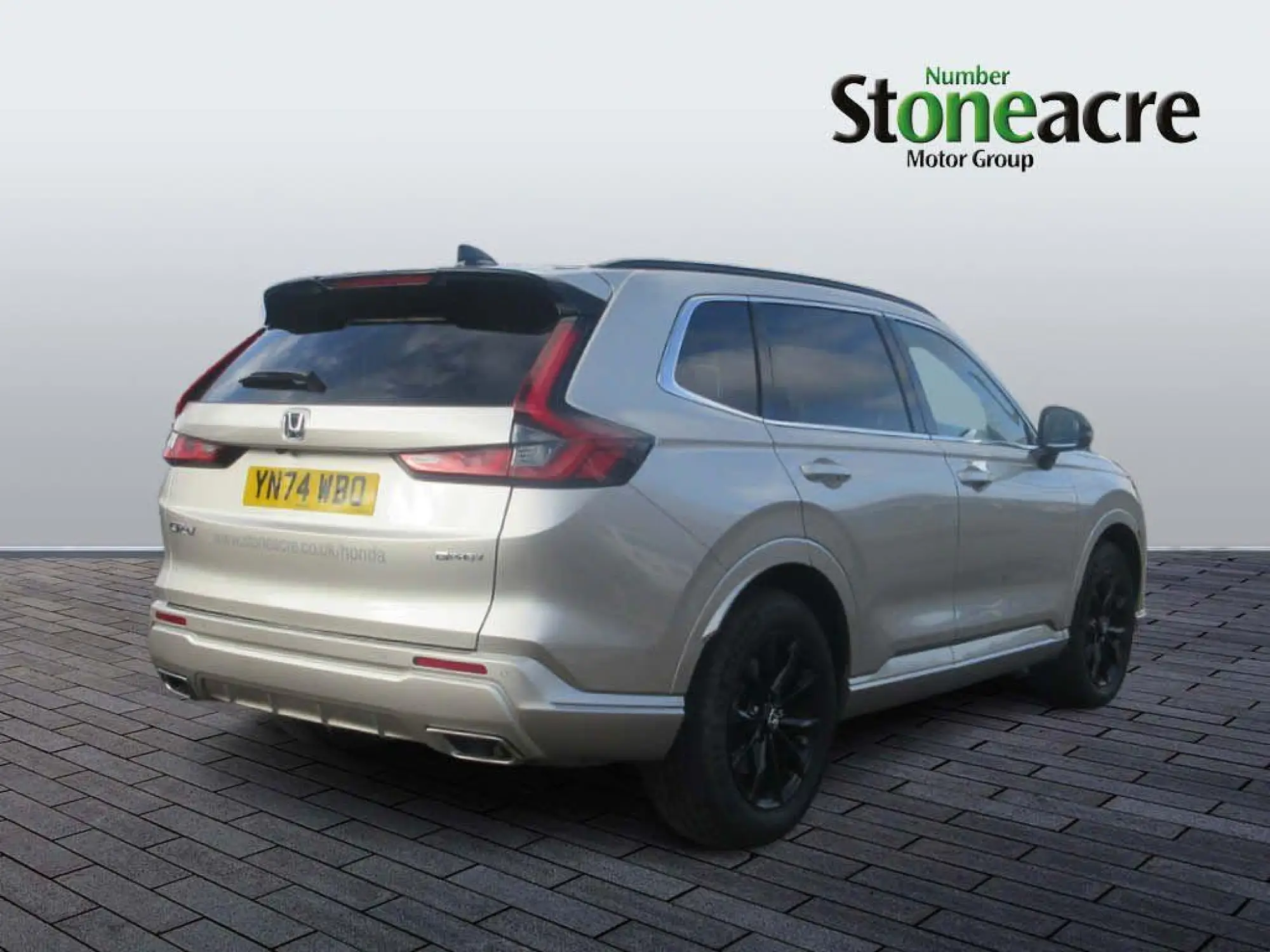 Honda CR-V Plug-in Hybrid 2.0 ePHEV Advance Tech 5dr eCVT YN74WBO Image 3