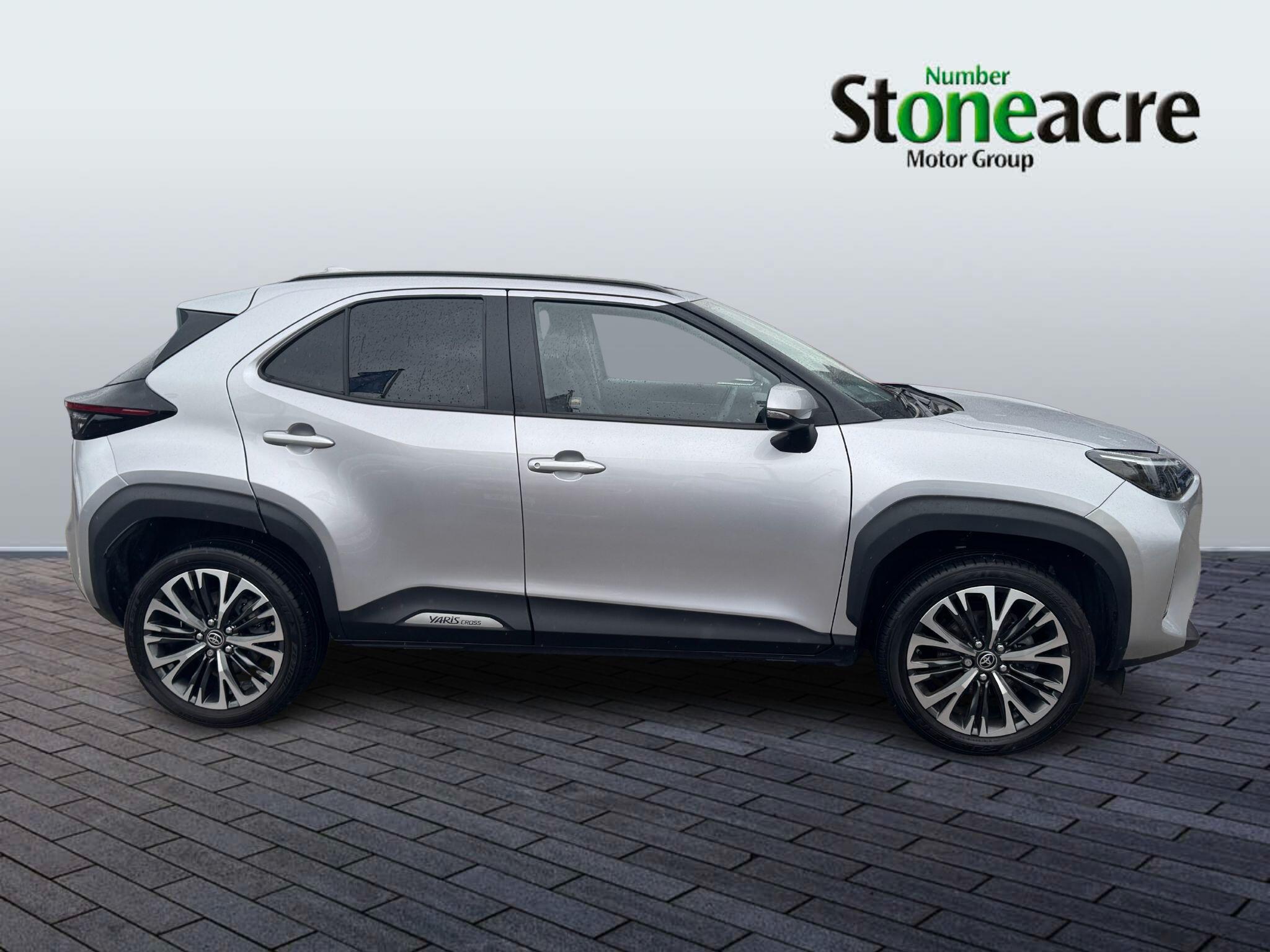 Toyota Yaris Cross 1.5 VVT-h Excel E-CVT Euro 6 (s/s) 5dr YO72UDP Image 2