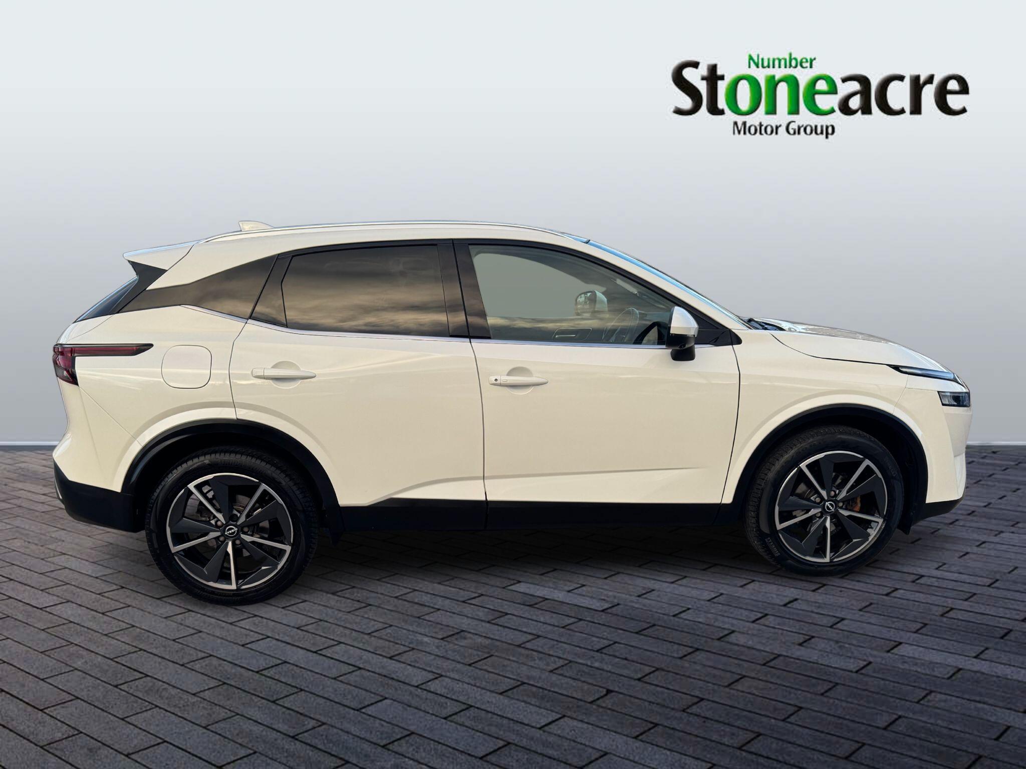 Nissan Qashqai 1.3 DIG-T MHEV Tekna XTRON Euro 6 (s/s) 5dr RO72EWJ Image 2