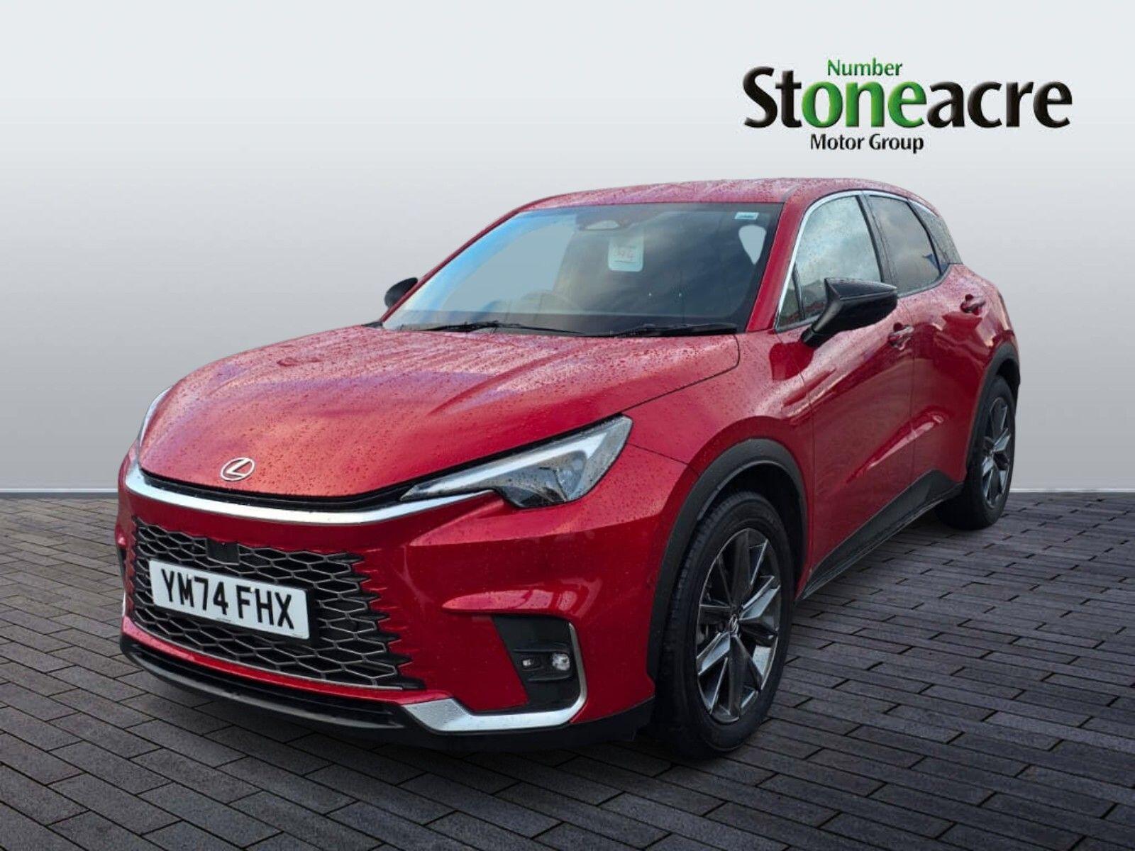 Lexus LBX 1.5 VVT-iE Takumi E-CVT Euro 6 (s/s) 5dr YM74FHX Image 3