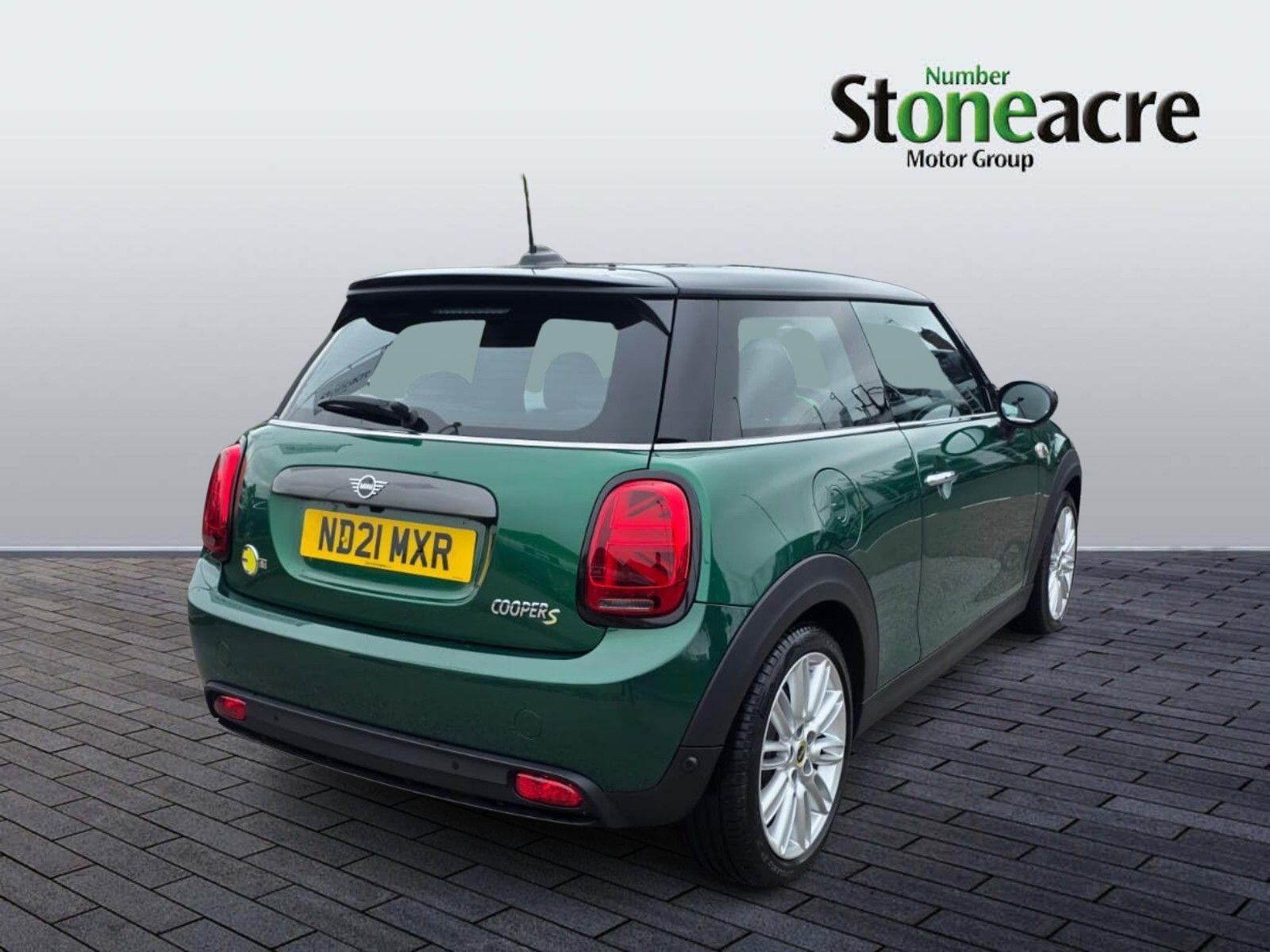 MINI Electric Hatch 32.6kWh Level 2 Auto 3dr ND21MXR Image 3