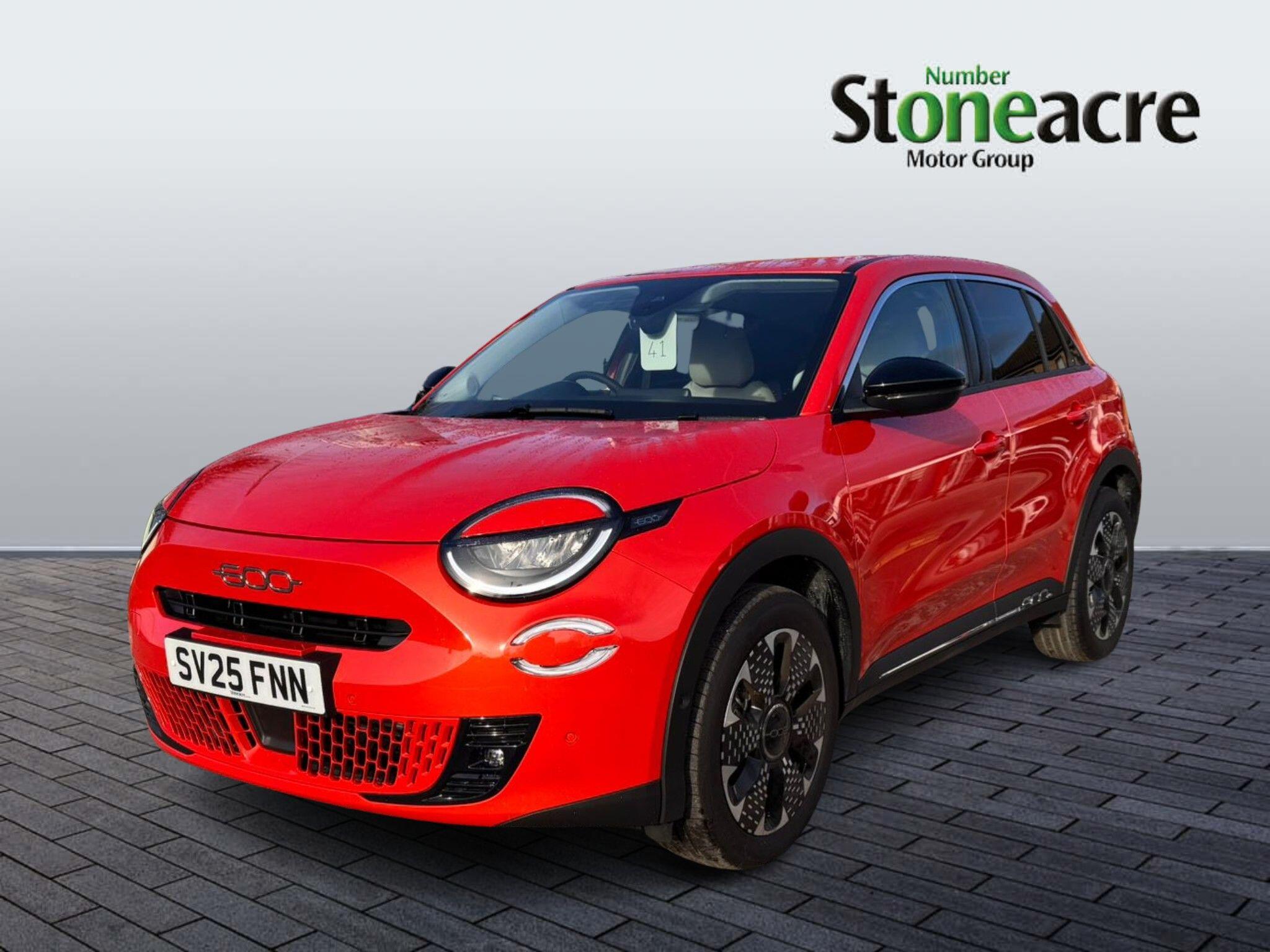 Fiat 600 1.2 MHEV La Prima e-DCT Euro 6 (s/s) 5dr SV25FNN Image 3