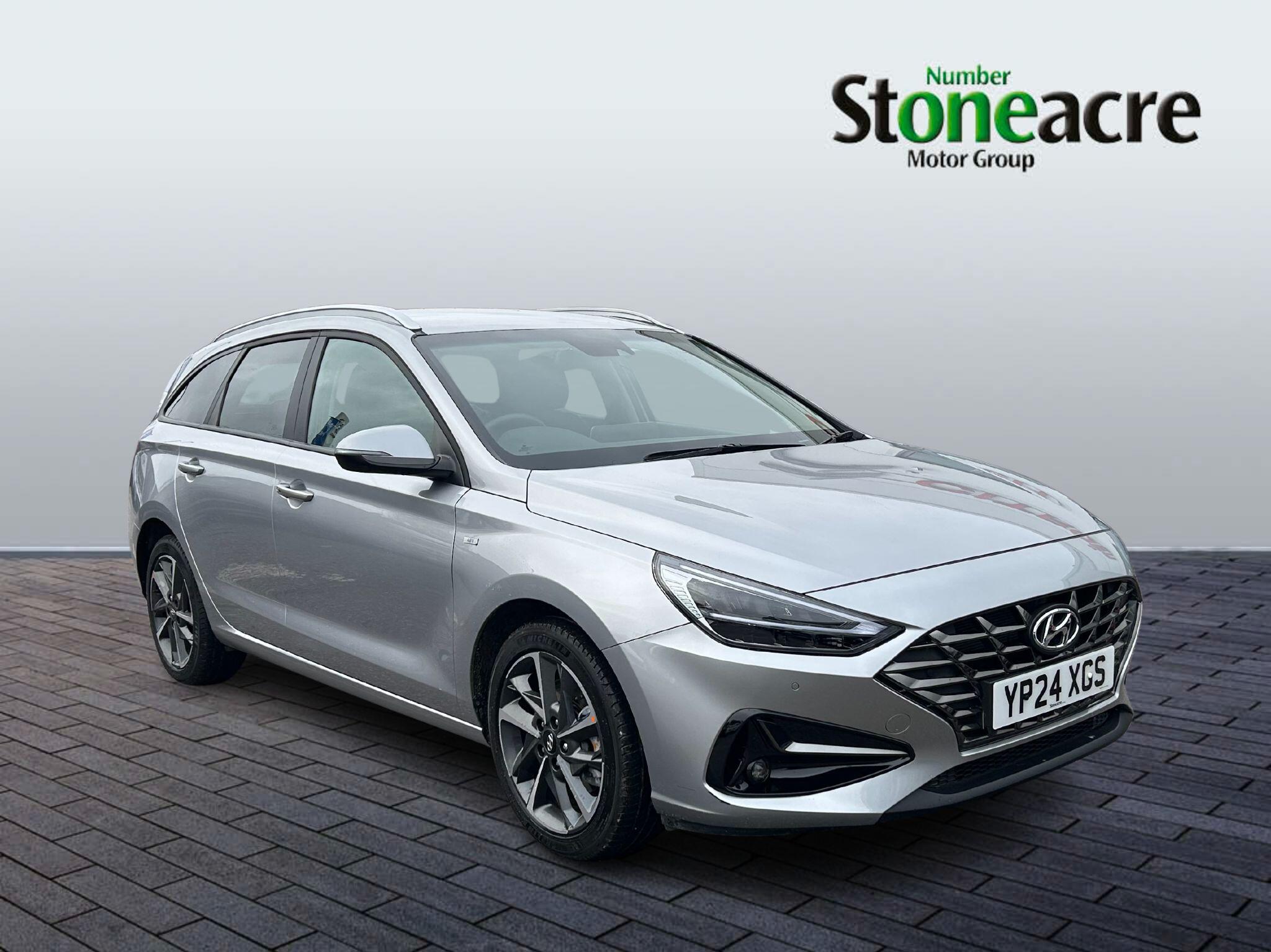 Hyundai i30 1.0 T-GDi MHEV Premium Tourer DCT Euro 6 (s/s) 5dr YP24XGS Image 1