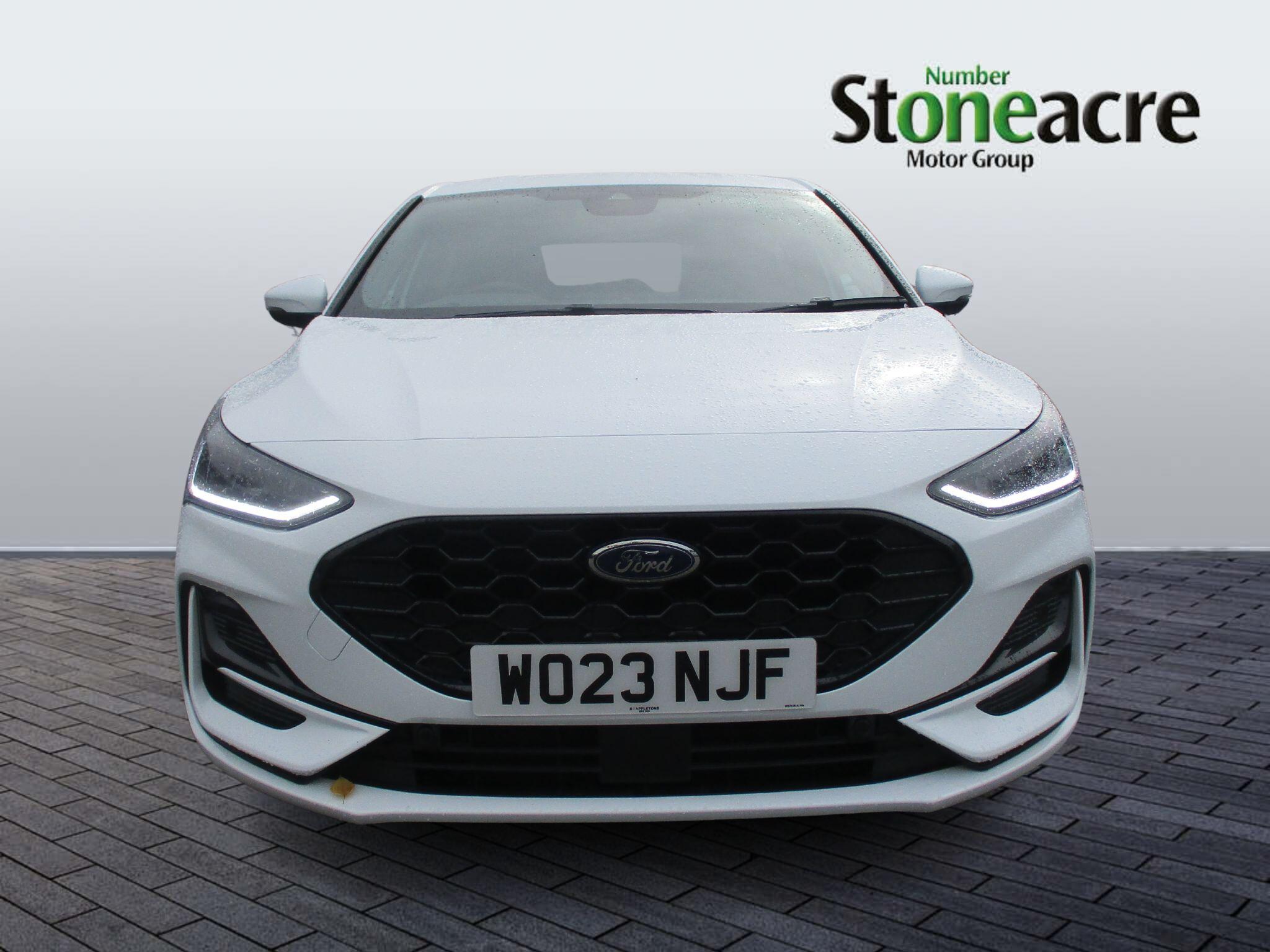 Ford Focus 1.0T EcoBoost ST-Line X Euro 6 (s/s) 5dr WO23NJF Image 2
