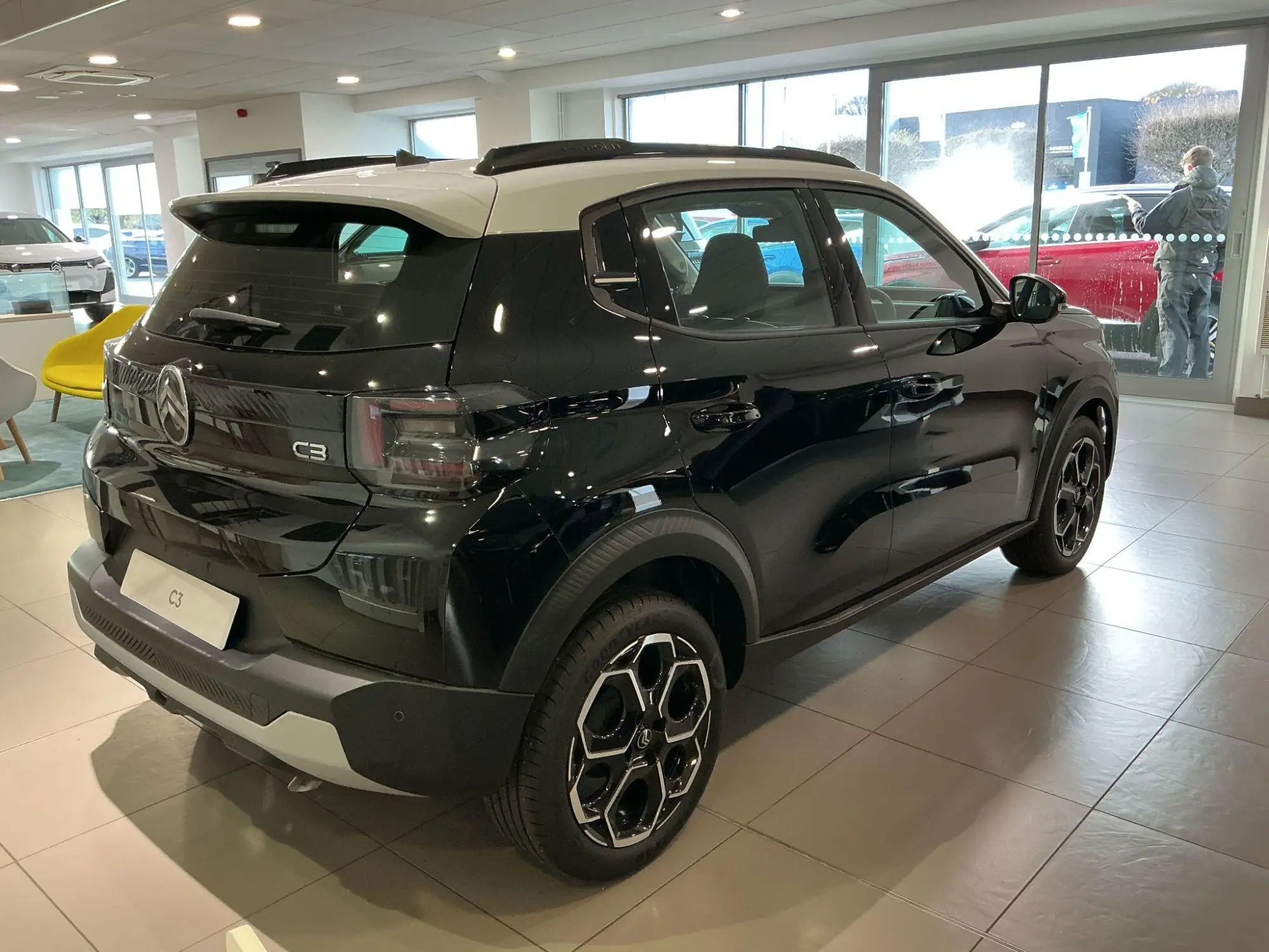 Citroen C3 1.2 Turbo PLUS Euro 6 (s/s) 5dr Image 3