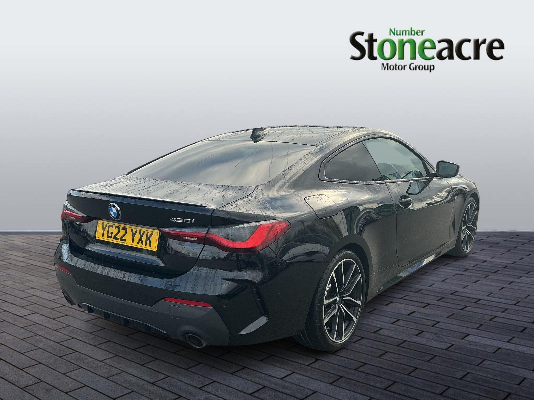 BMW 4 Series 2.0 420i M Sport Auto Euro 6 (s/s) 2dr YG22YXK Image 3