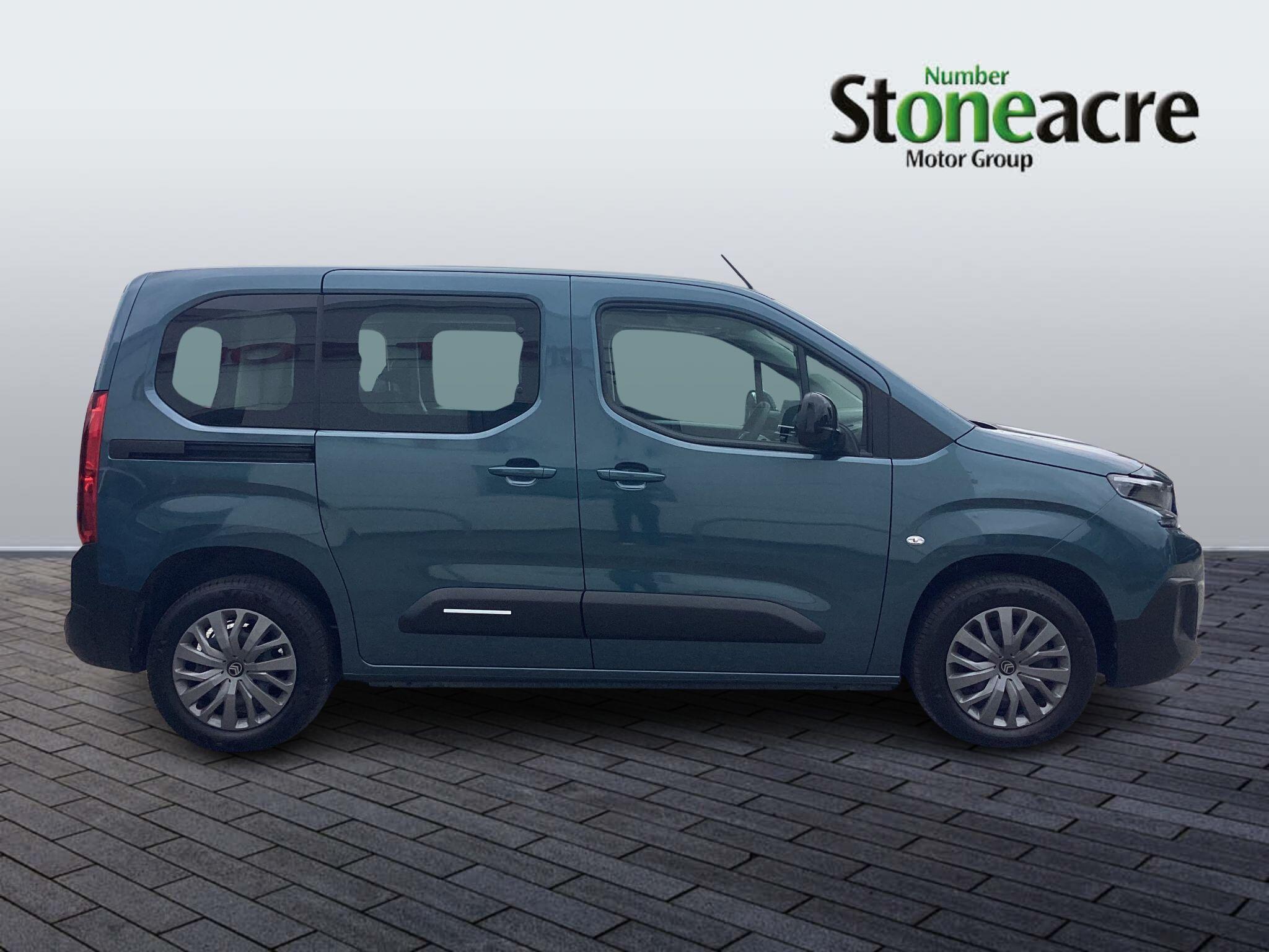 Citroen e-Berlingo 52kWh PLUS M Auto 5dr (7.4kW Charger) YO24XYT Image 2