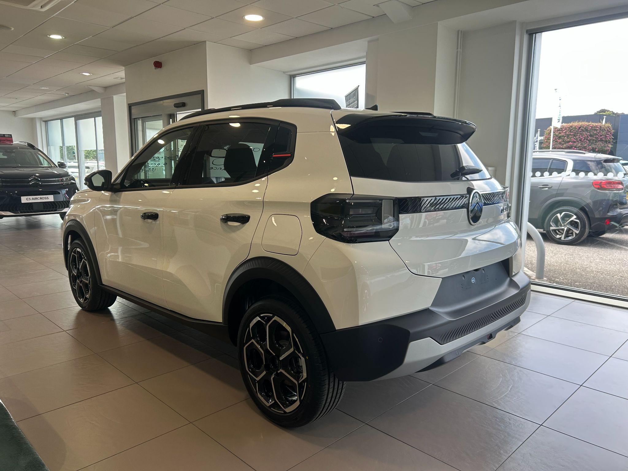 Citroen e-C3 44kWh MAX Auto 5dr (11kW Charger) null Image 3