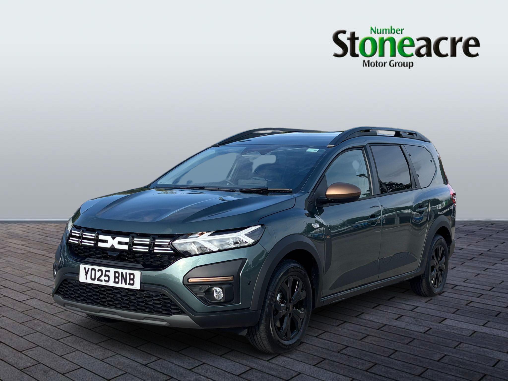 Dacia Jogger Hybrid 1.6 HEV Extreme 5dr Auto YO25BNB Image 3